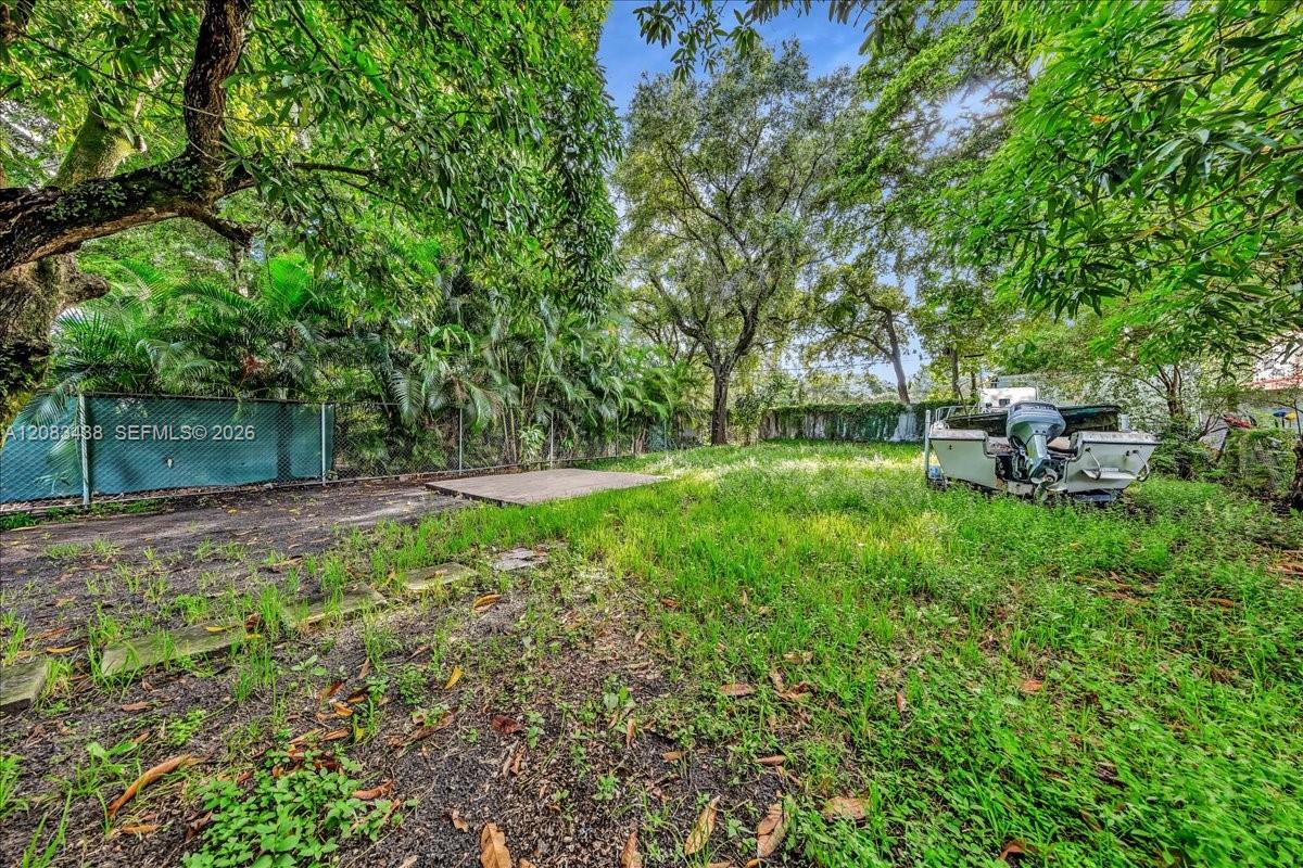 535 NW 23rd Ave
