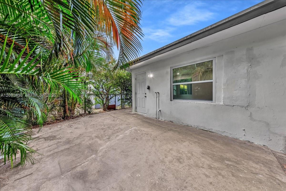 535 NW 23rd Ave