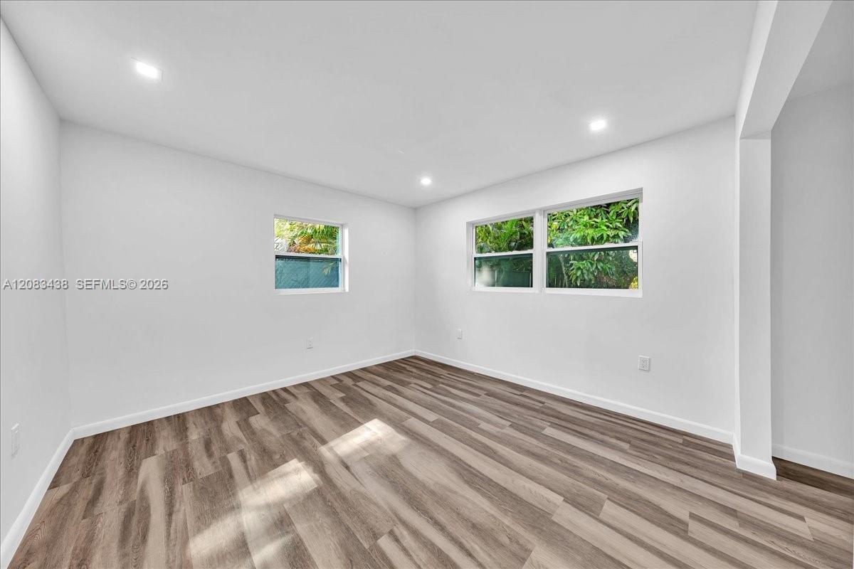535 NW 23rd Ave