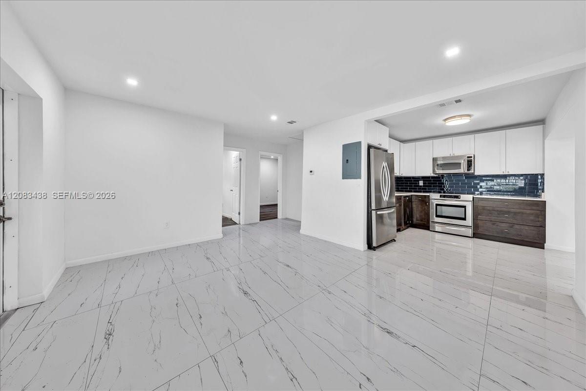 535 NW 23rd Ave