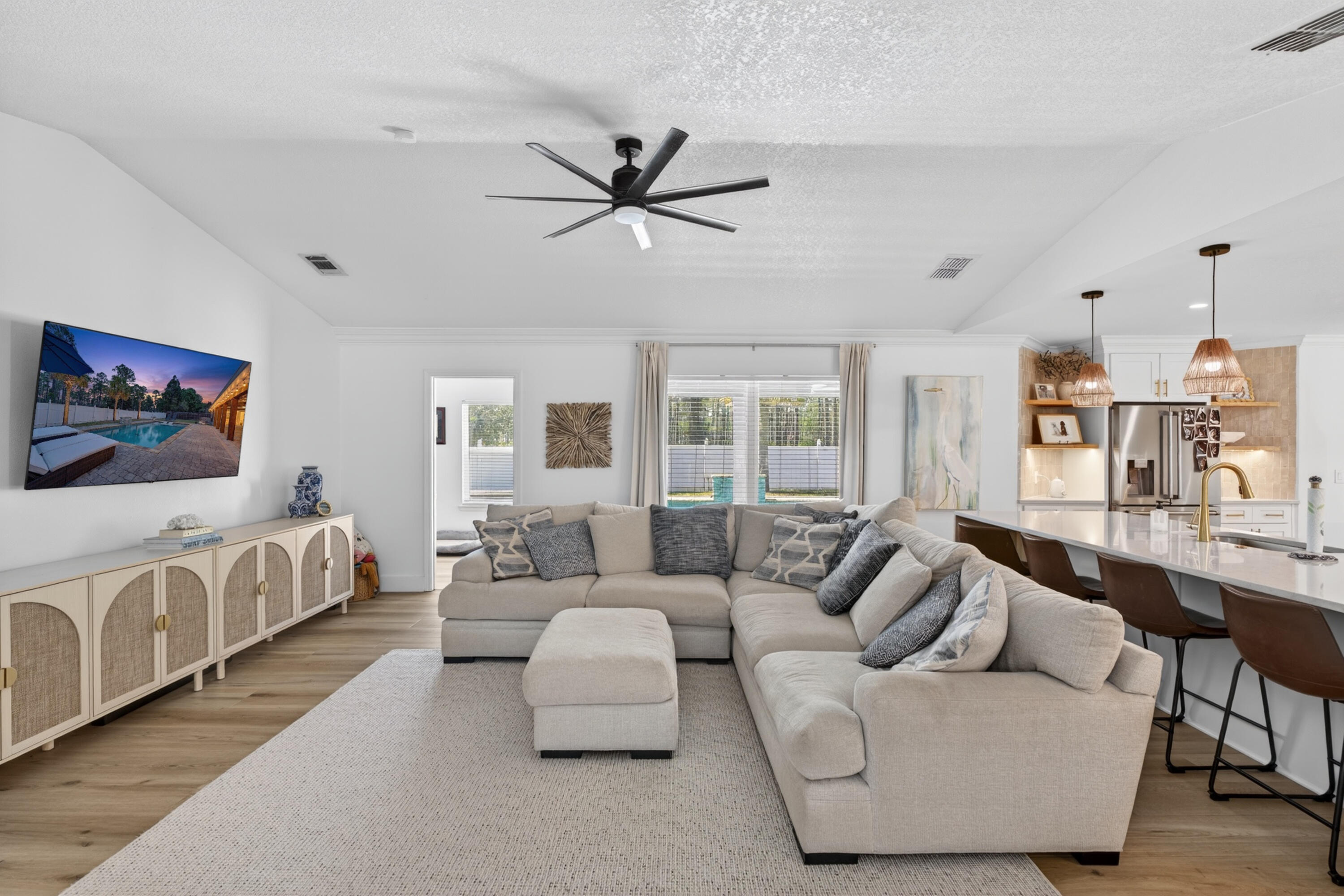 209 Santa Barbara Avenue