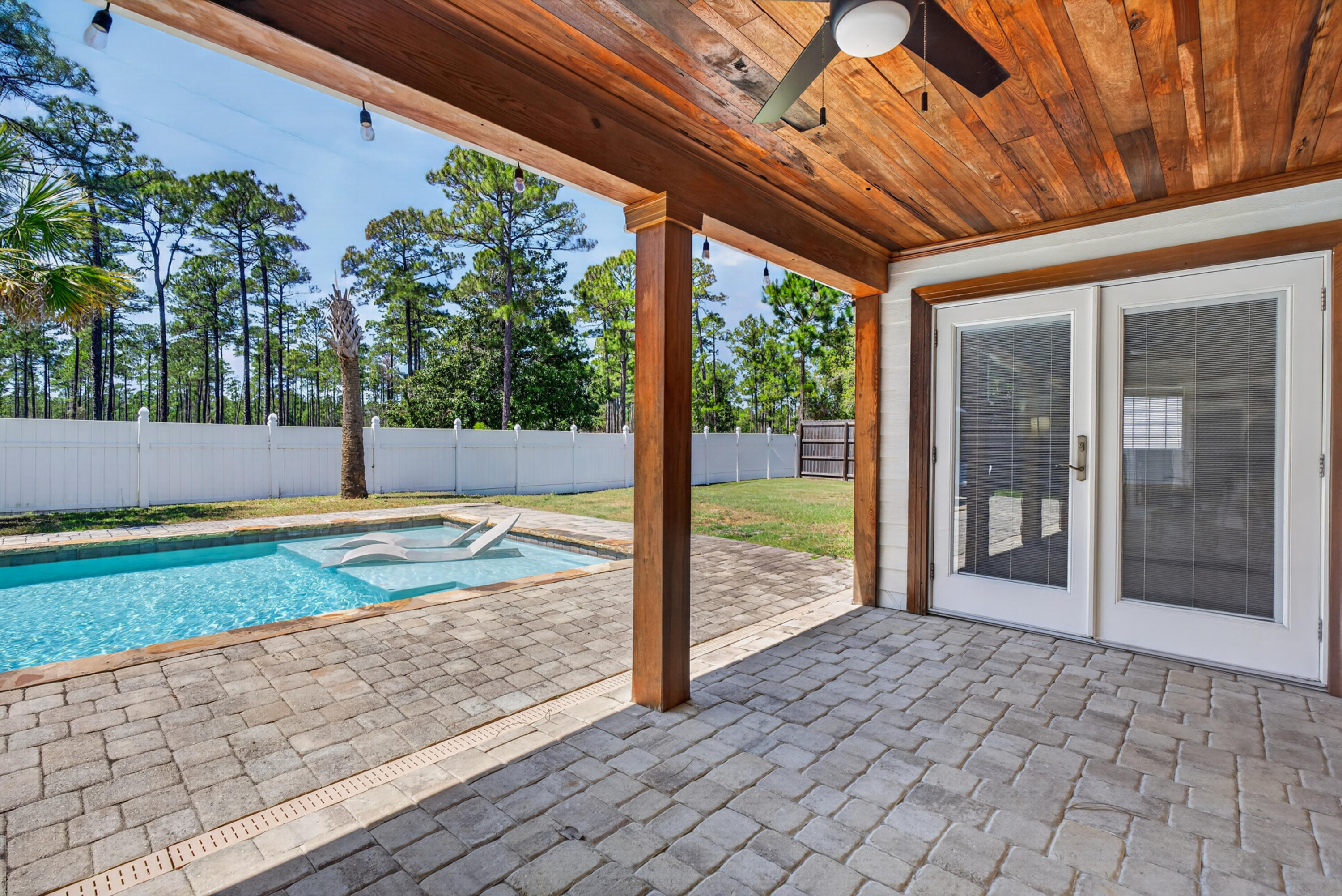 209 Santa Barbara Avenue