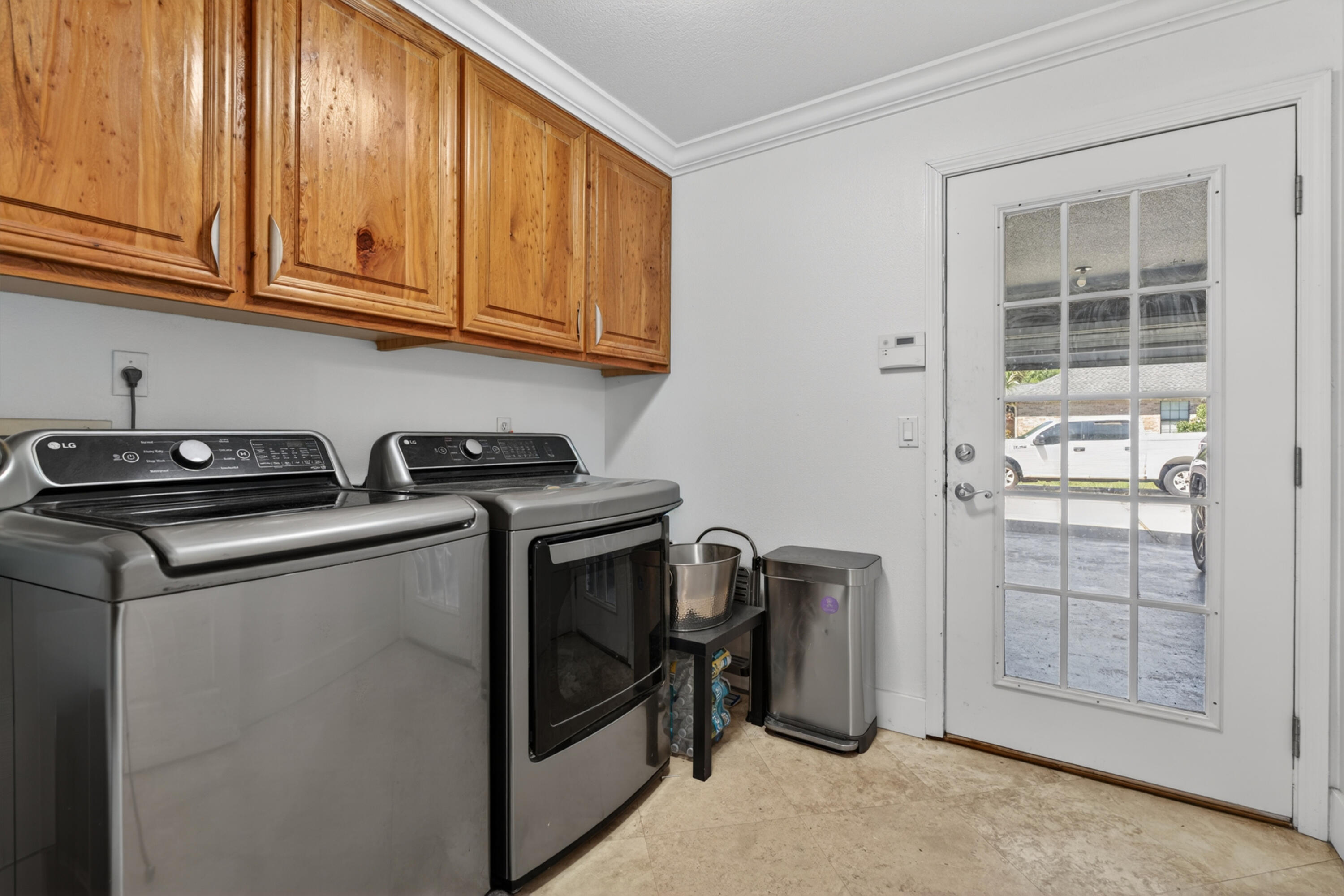 209 Santa Barbara Avenue