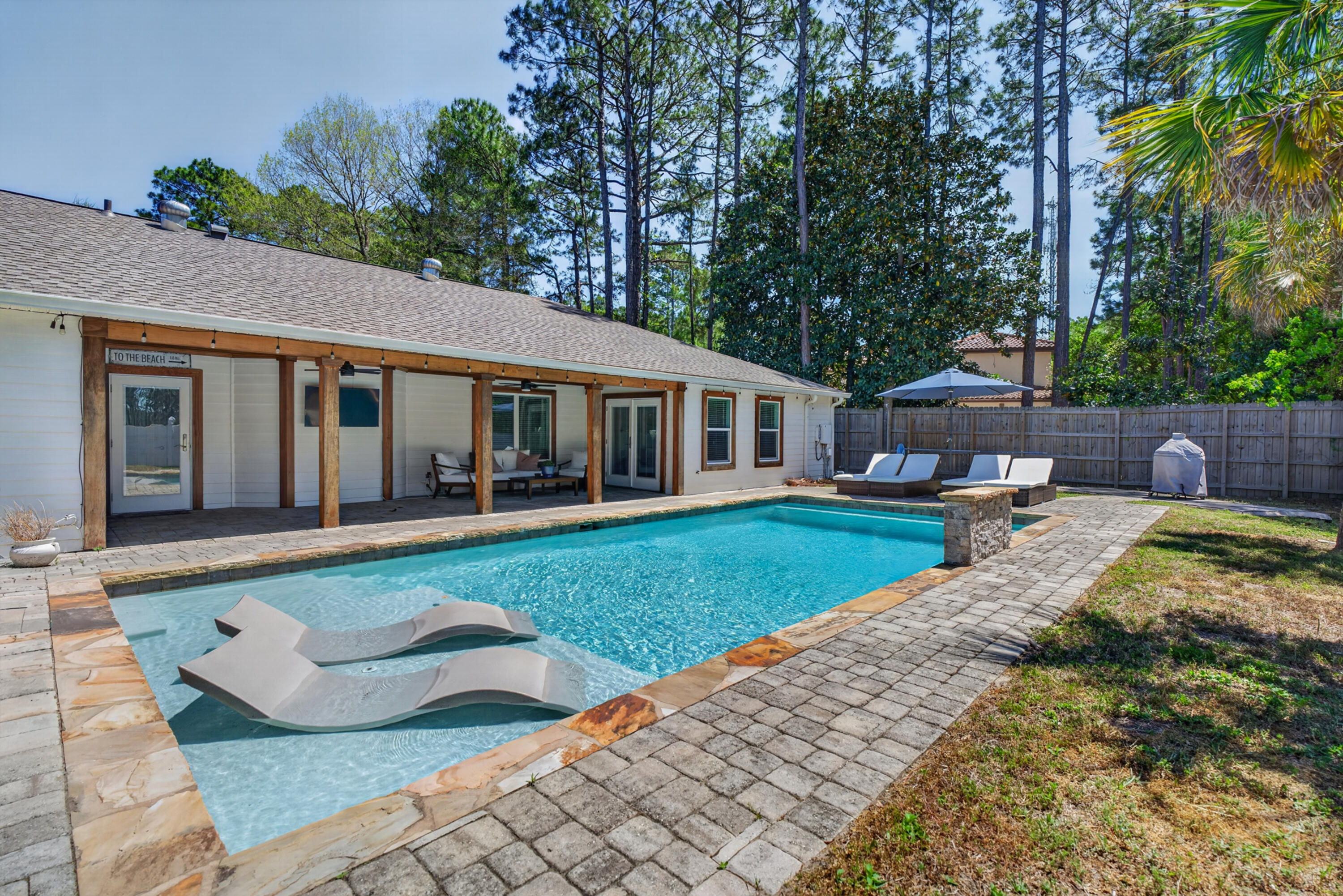 209 Santa Barbara Avenue