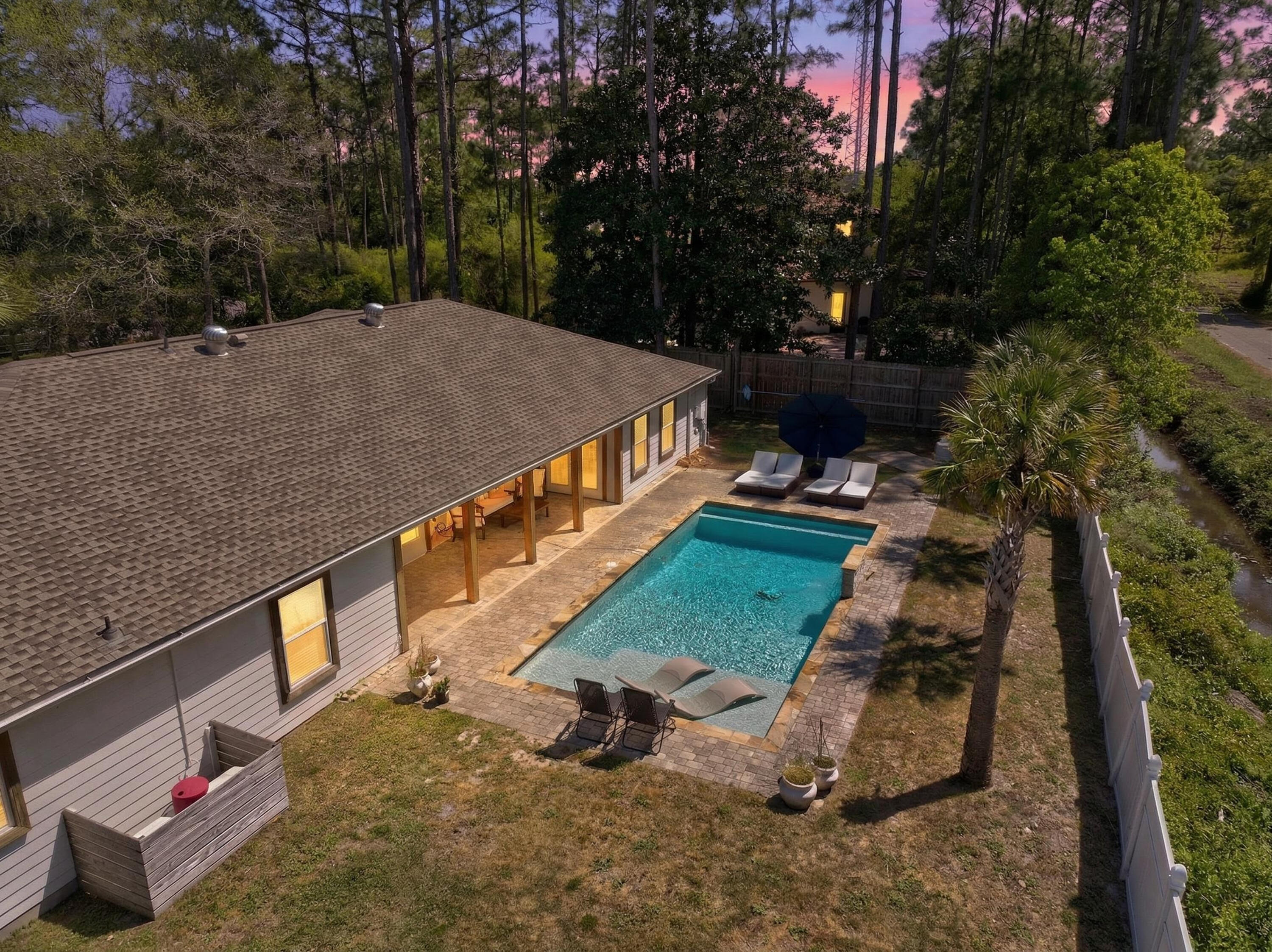 209 Santa Barbara Avenue