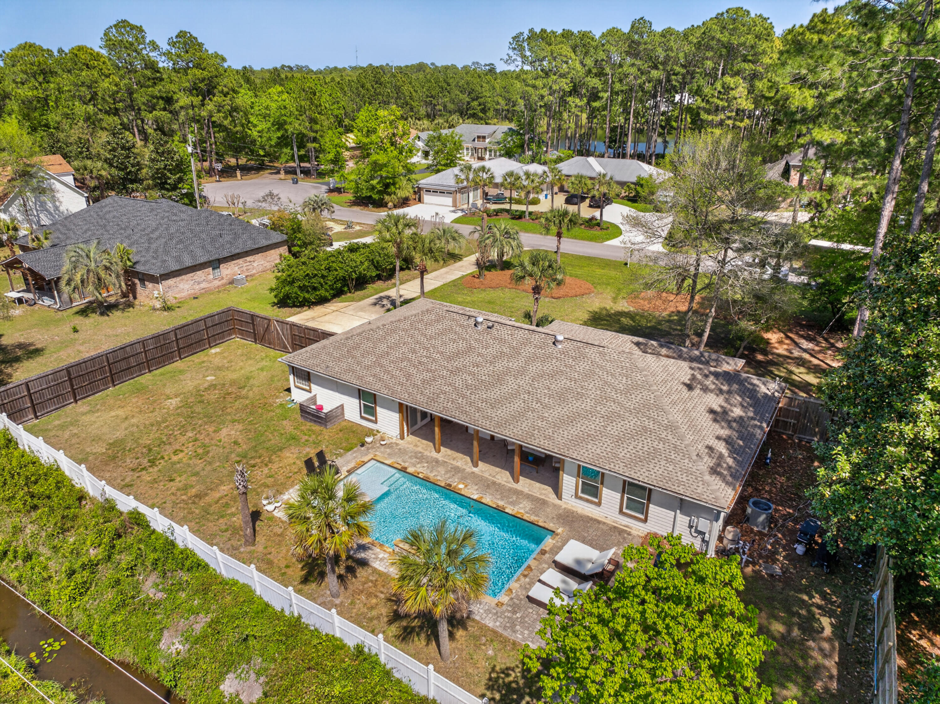 209 Santa Barbara Avenue