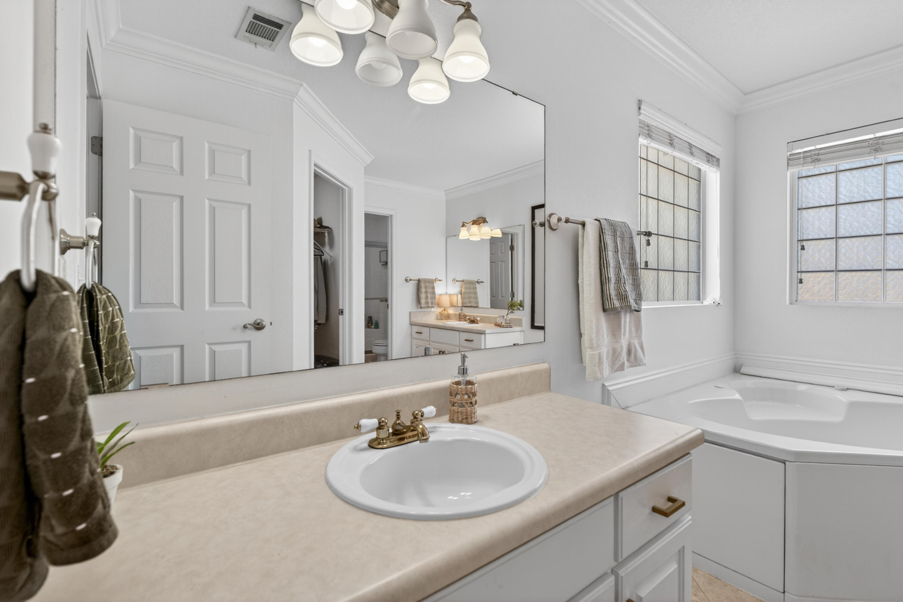 209 Santa Barbara Avenue