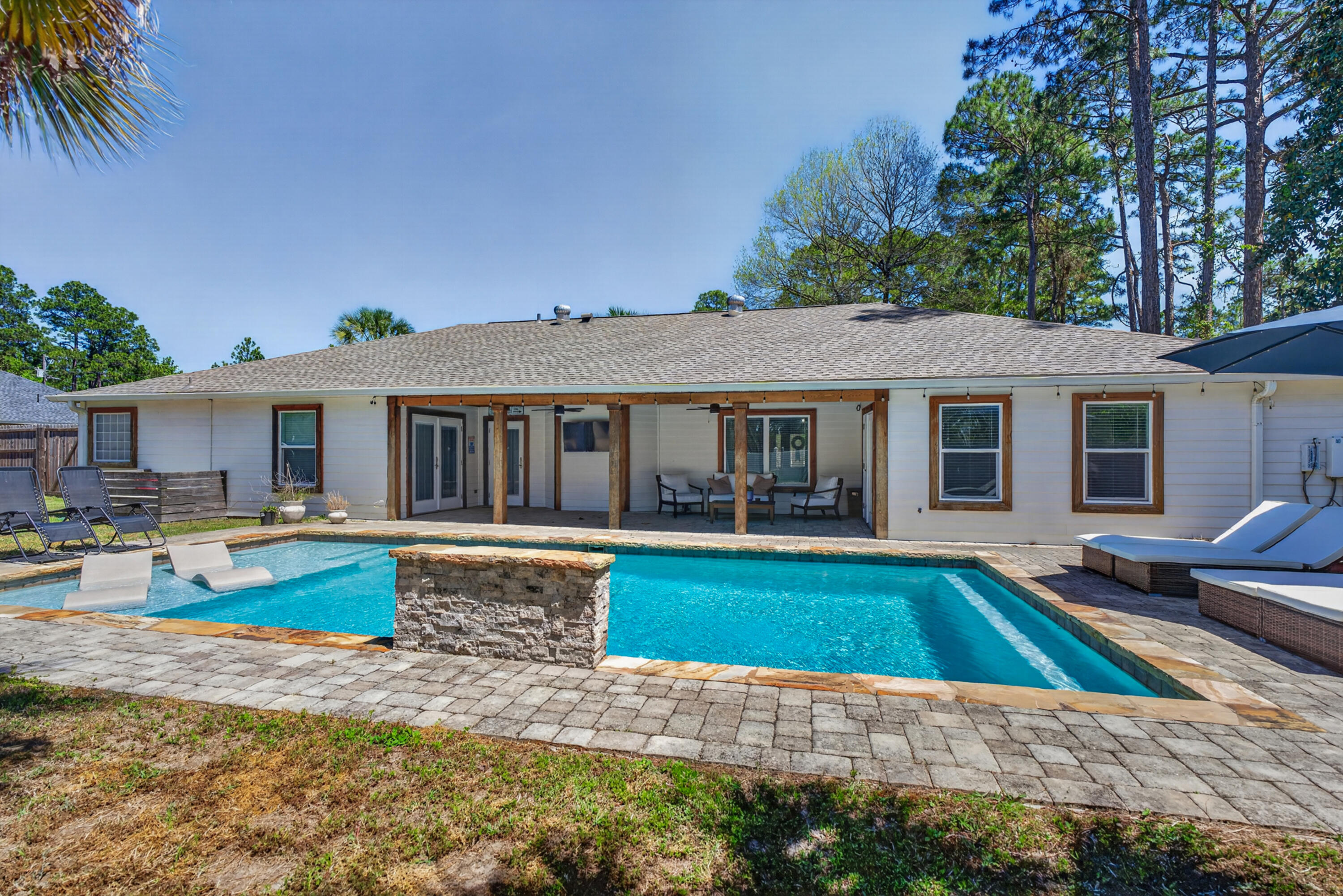 209 Santa Barbara Avenue