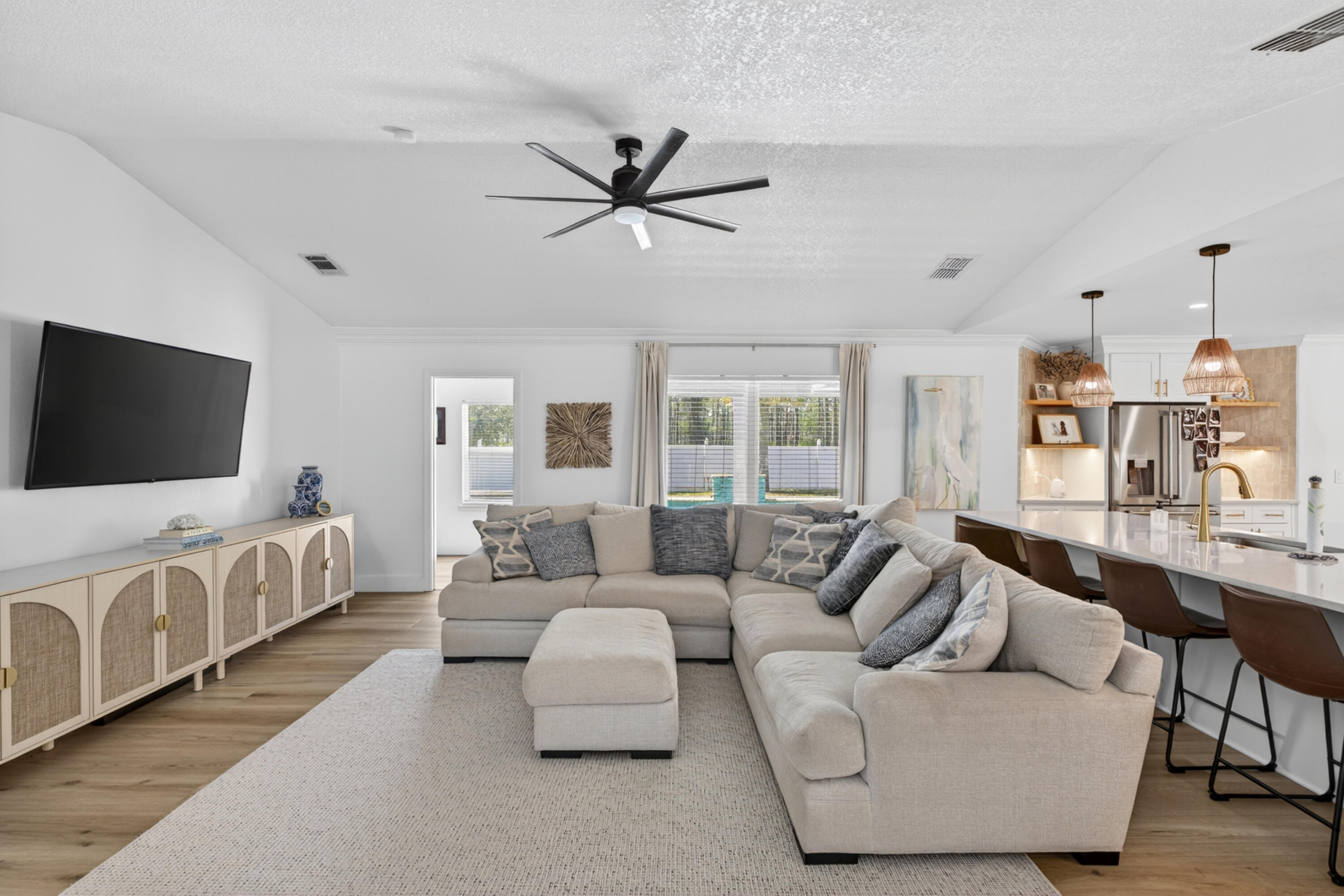 209 Santa Barbara Avenue