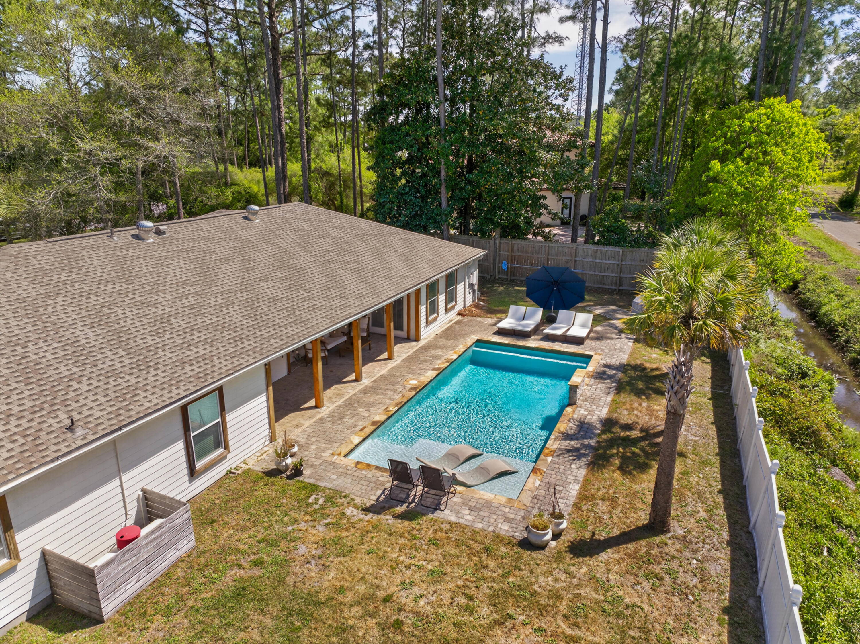 209 Santa Barbara Avenue