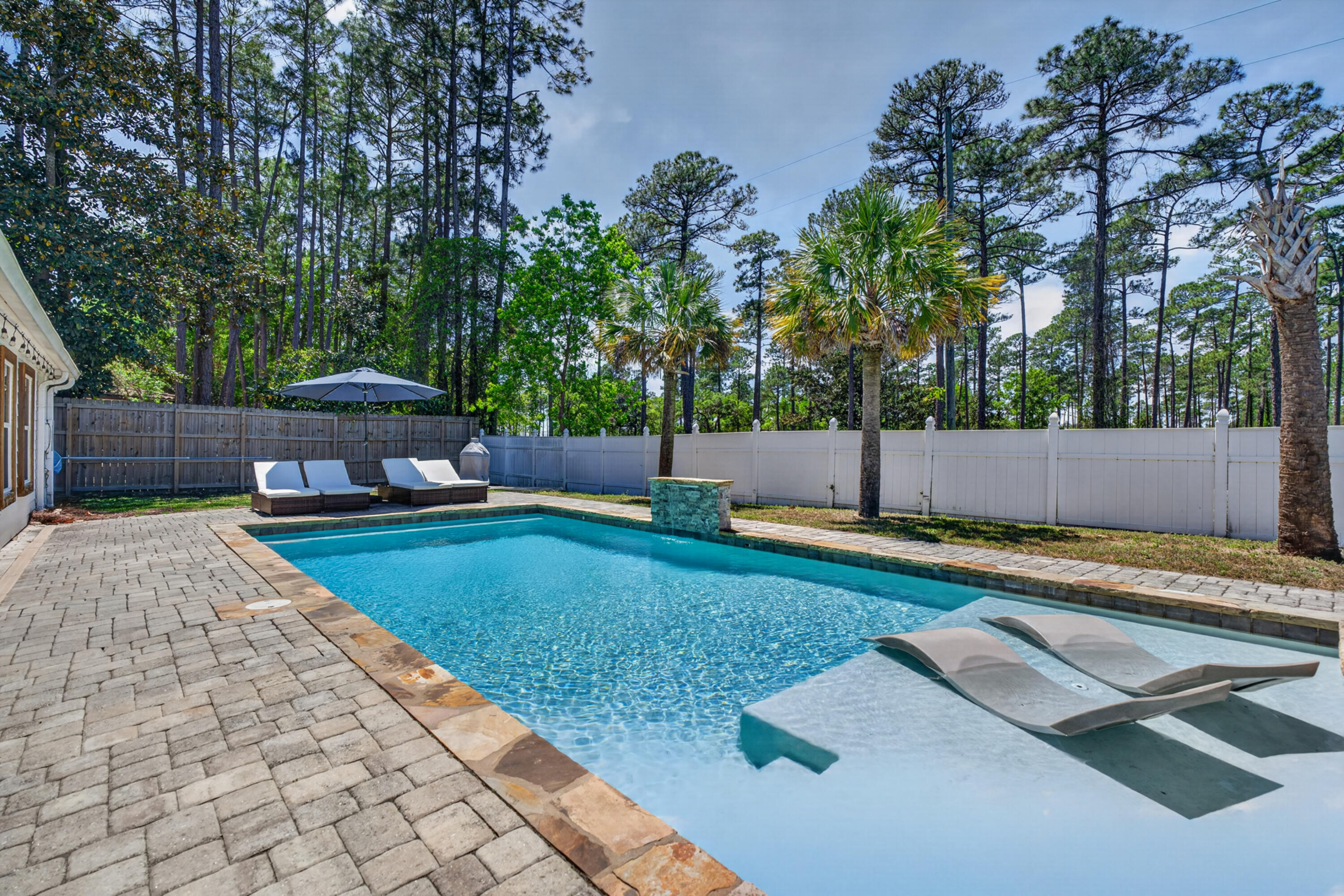 209 Santa Barbara Avenue