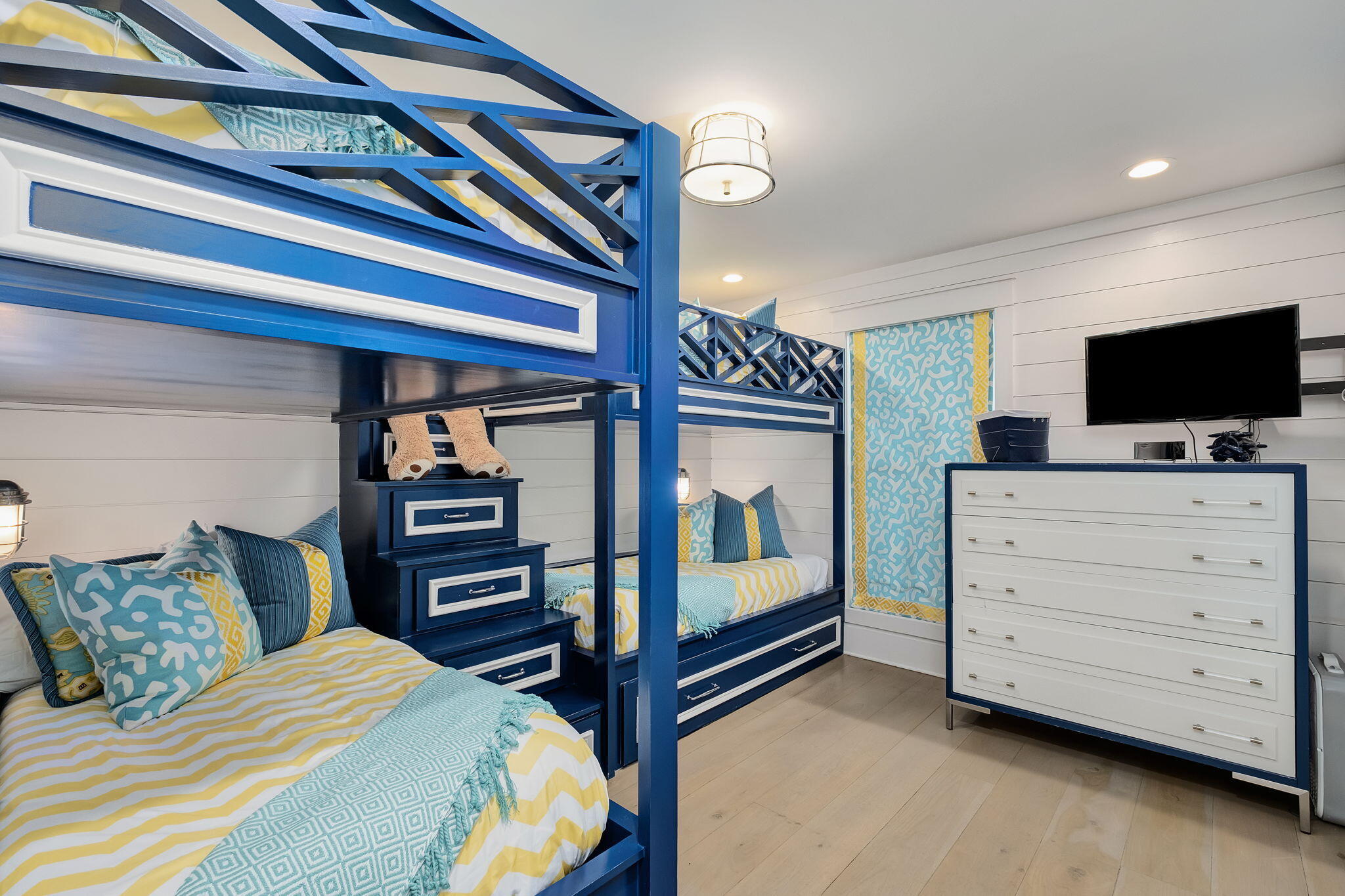 1942 E County Highway 30A