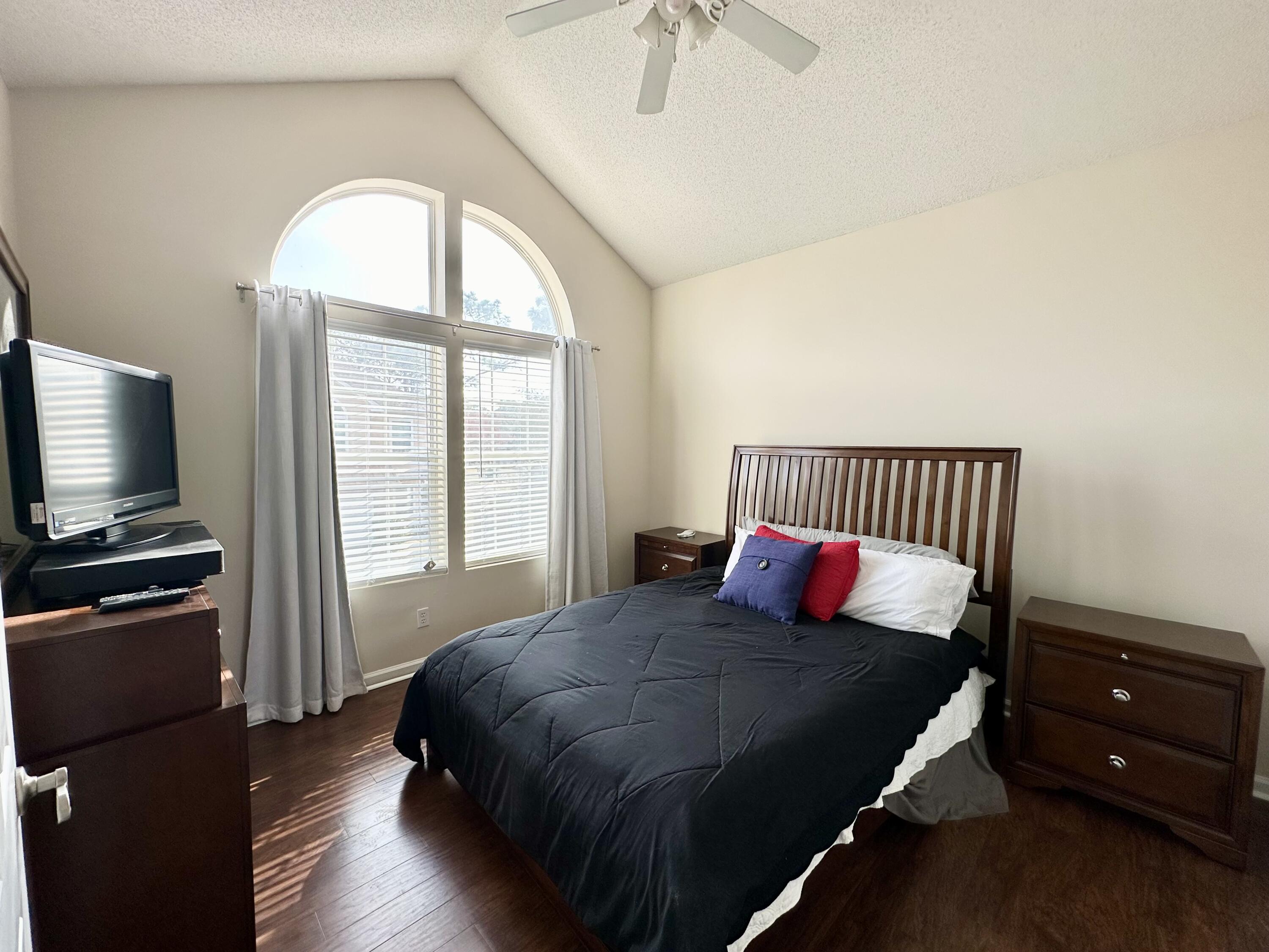 732 E Mack Bayou Drive APT 2
