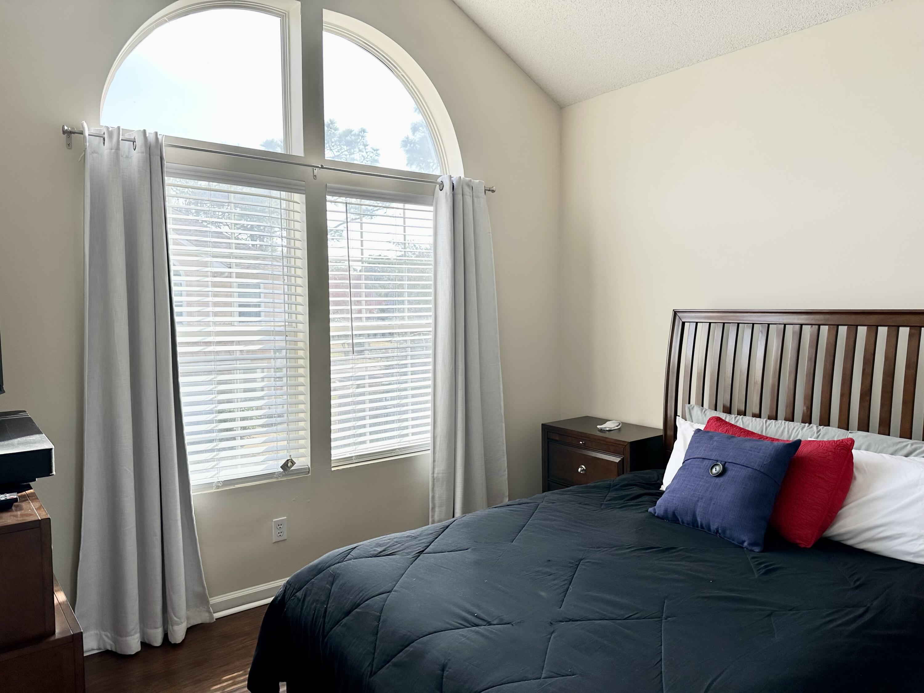 732 E Mack Bayou Drive APT 2