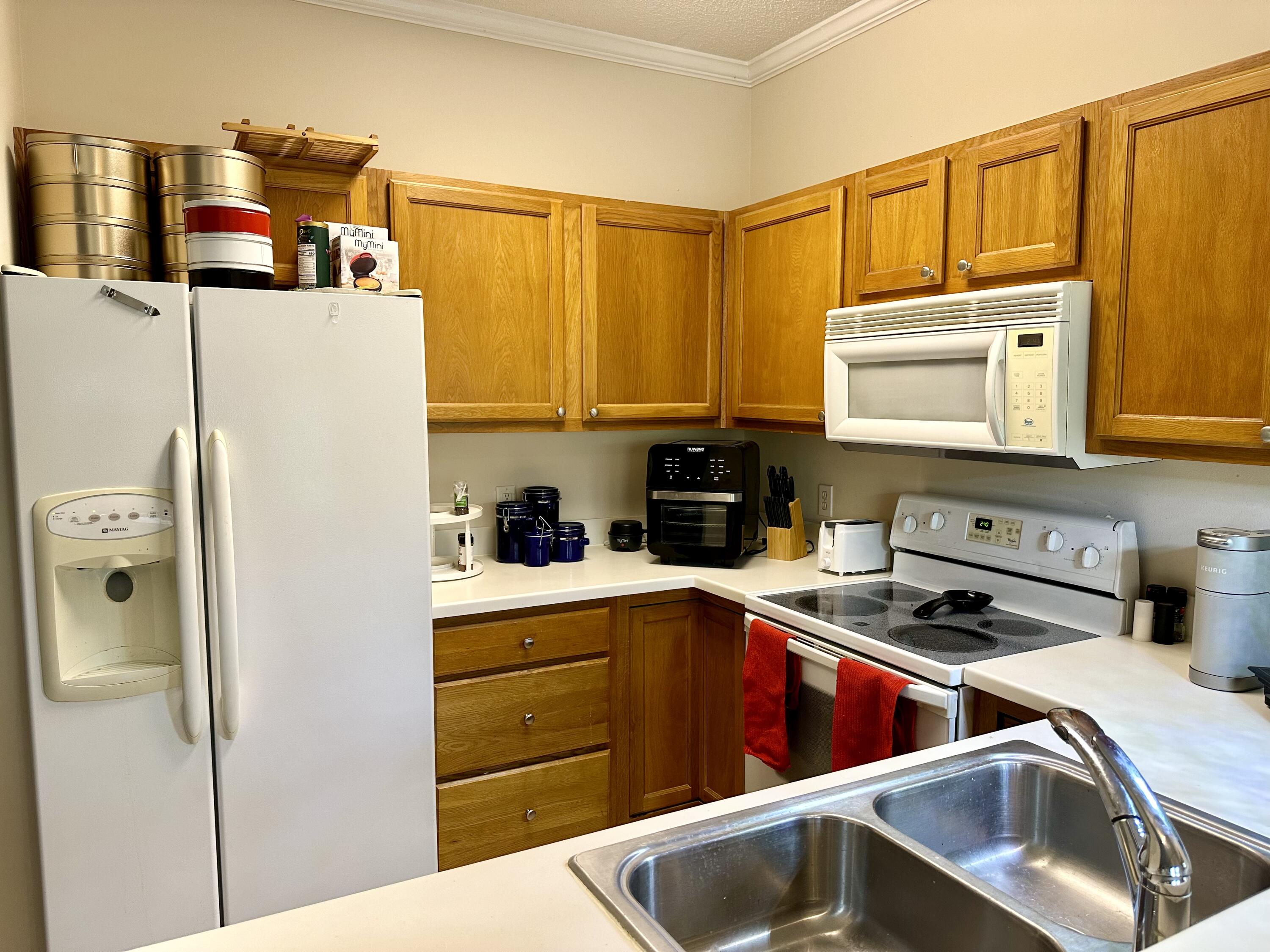 732 E Mack Bayou Drive APT 2