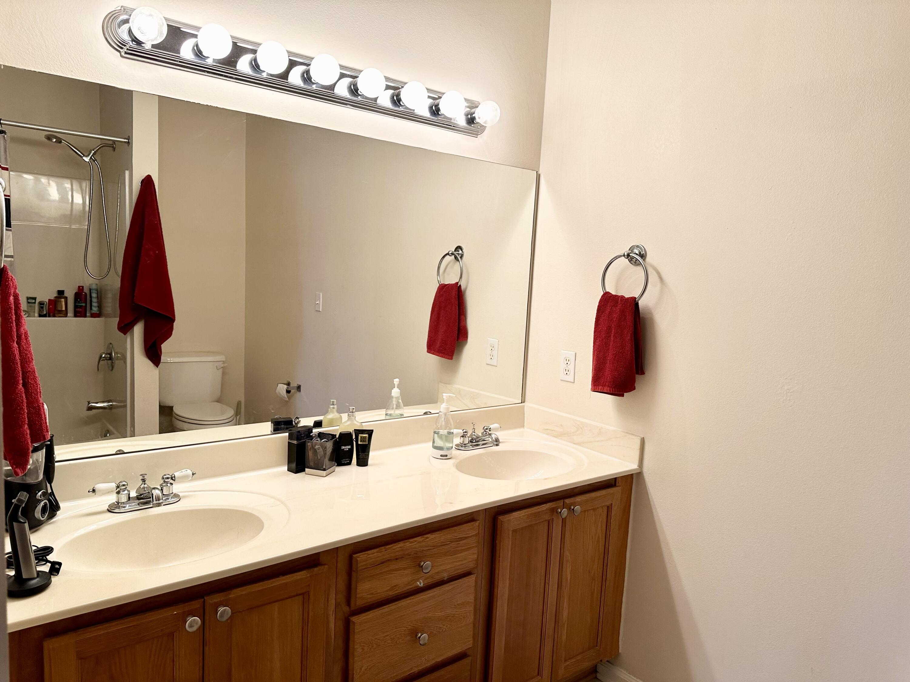 732 E Mack Bayou Drive APT 2
