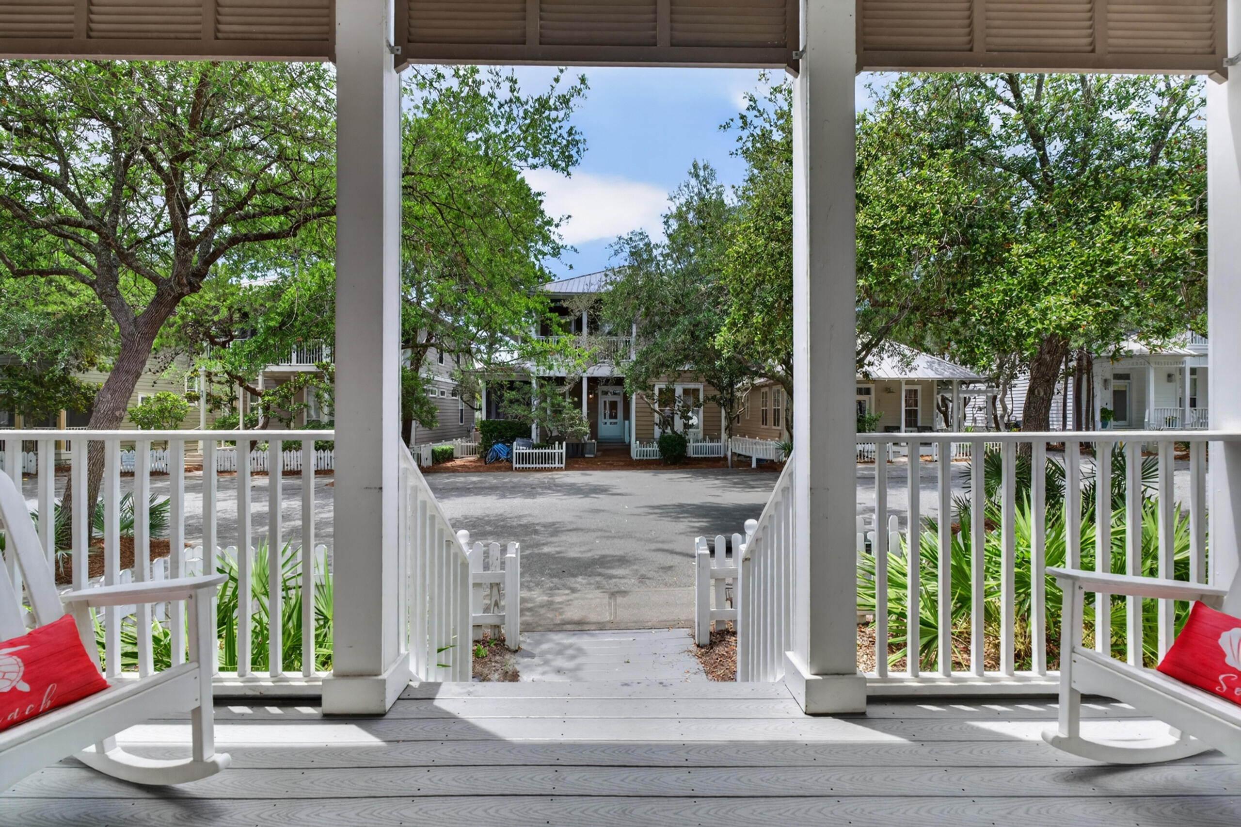 44 N Ryan Street