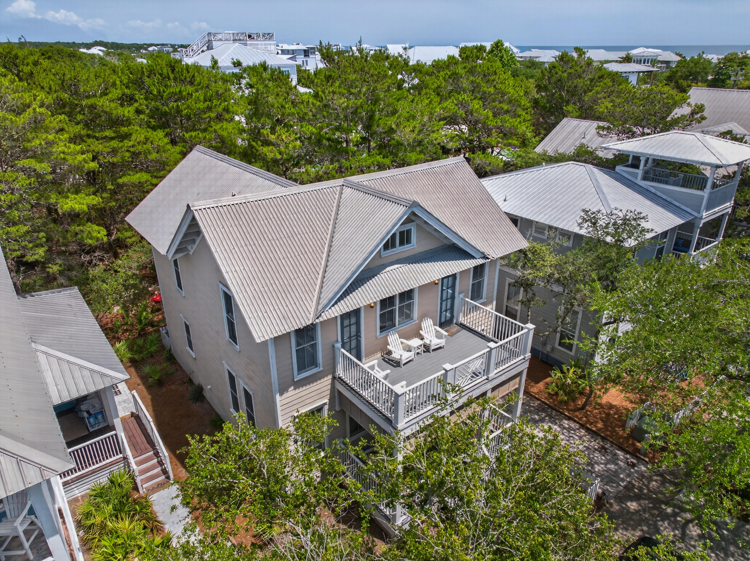 44 N Ryan Street
