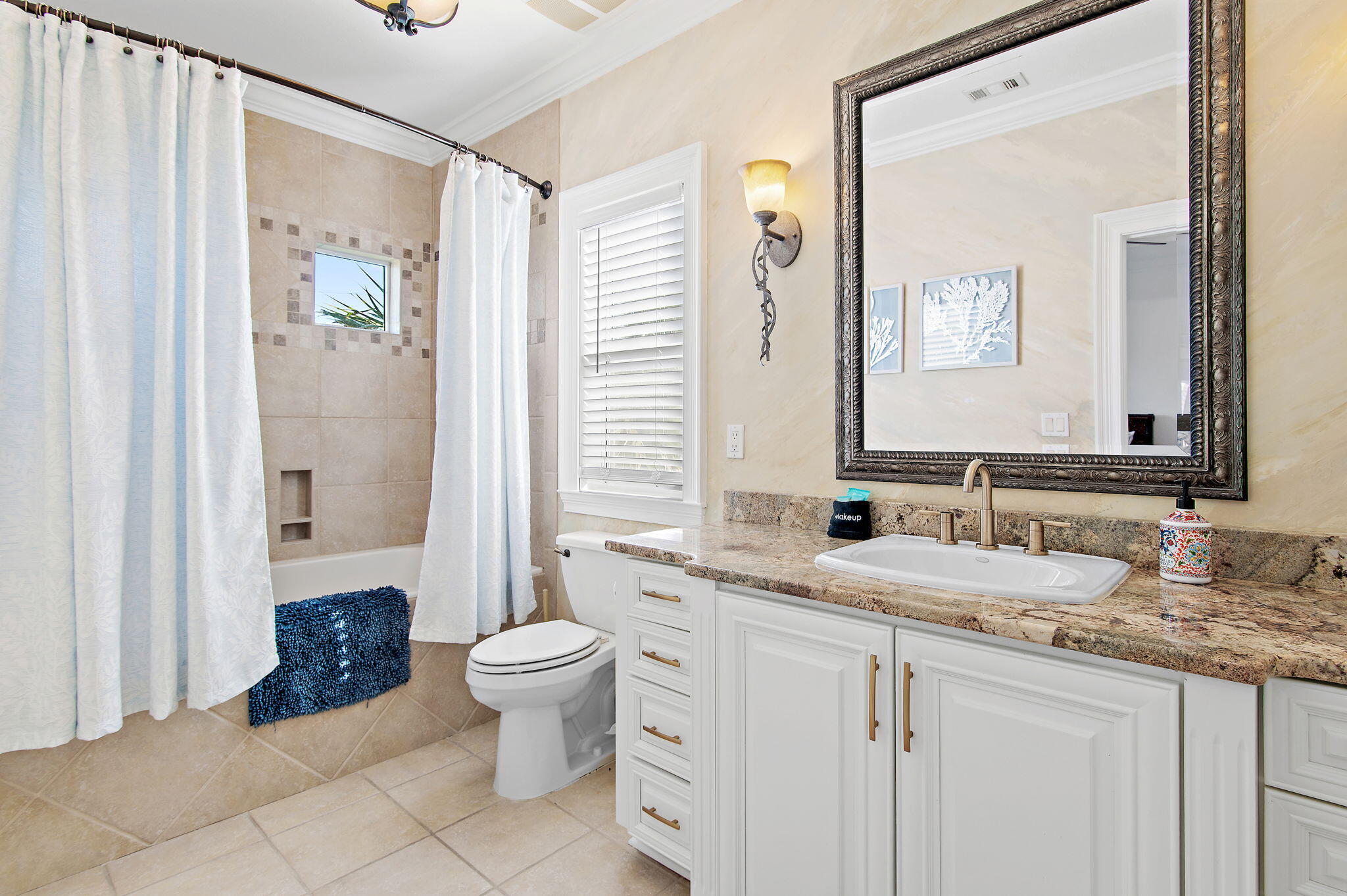 4702 Seastar Vista