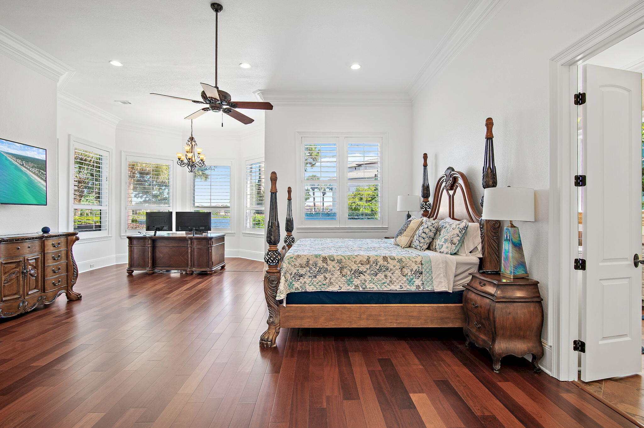 4702 Seastar Vista