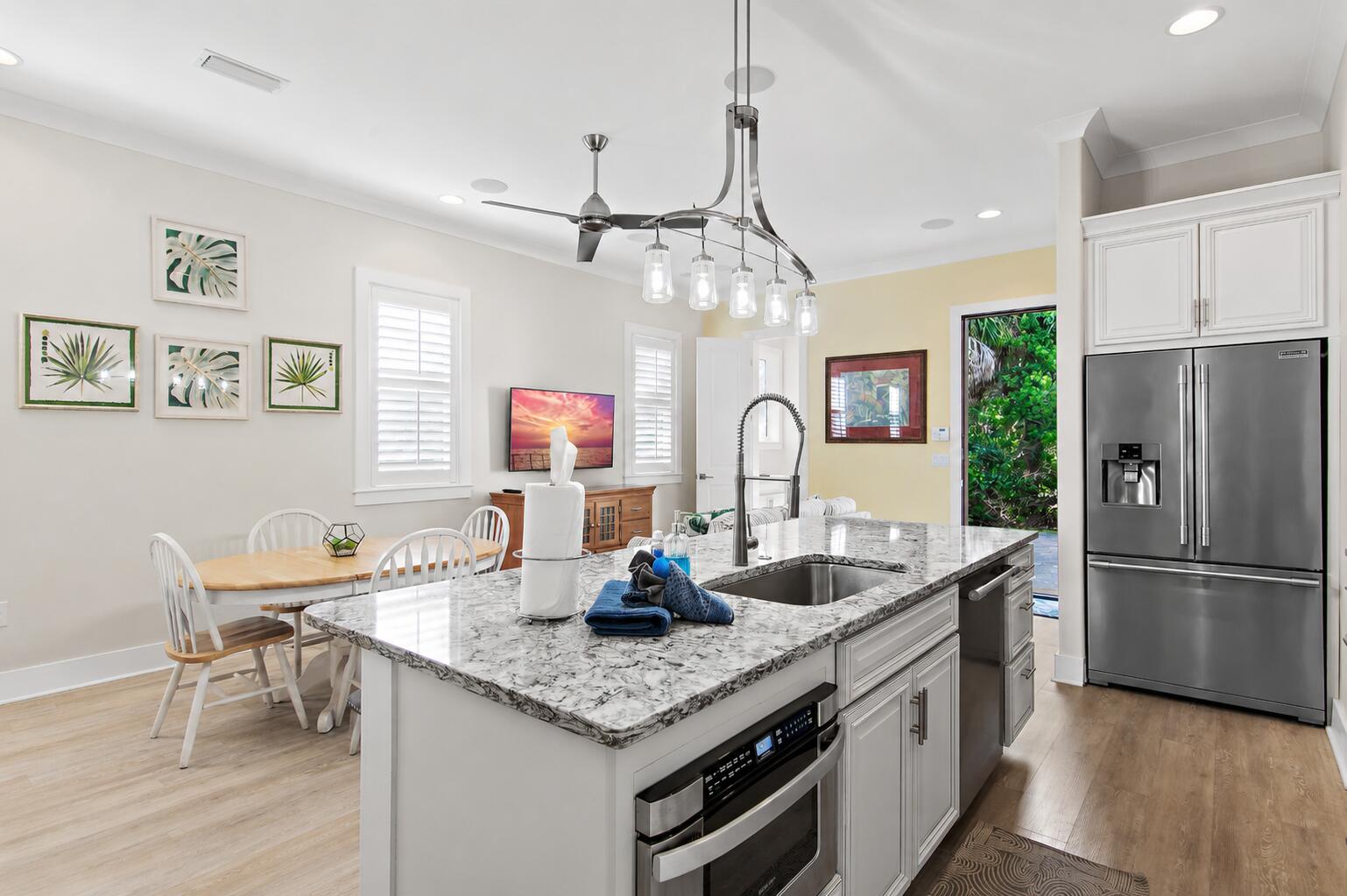 4702 Seastar Vista