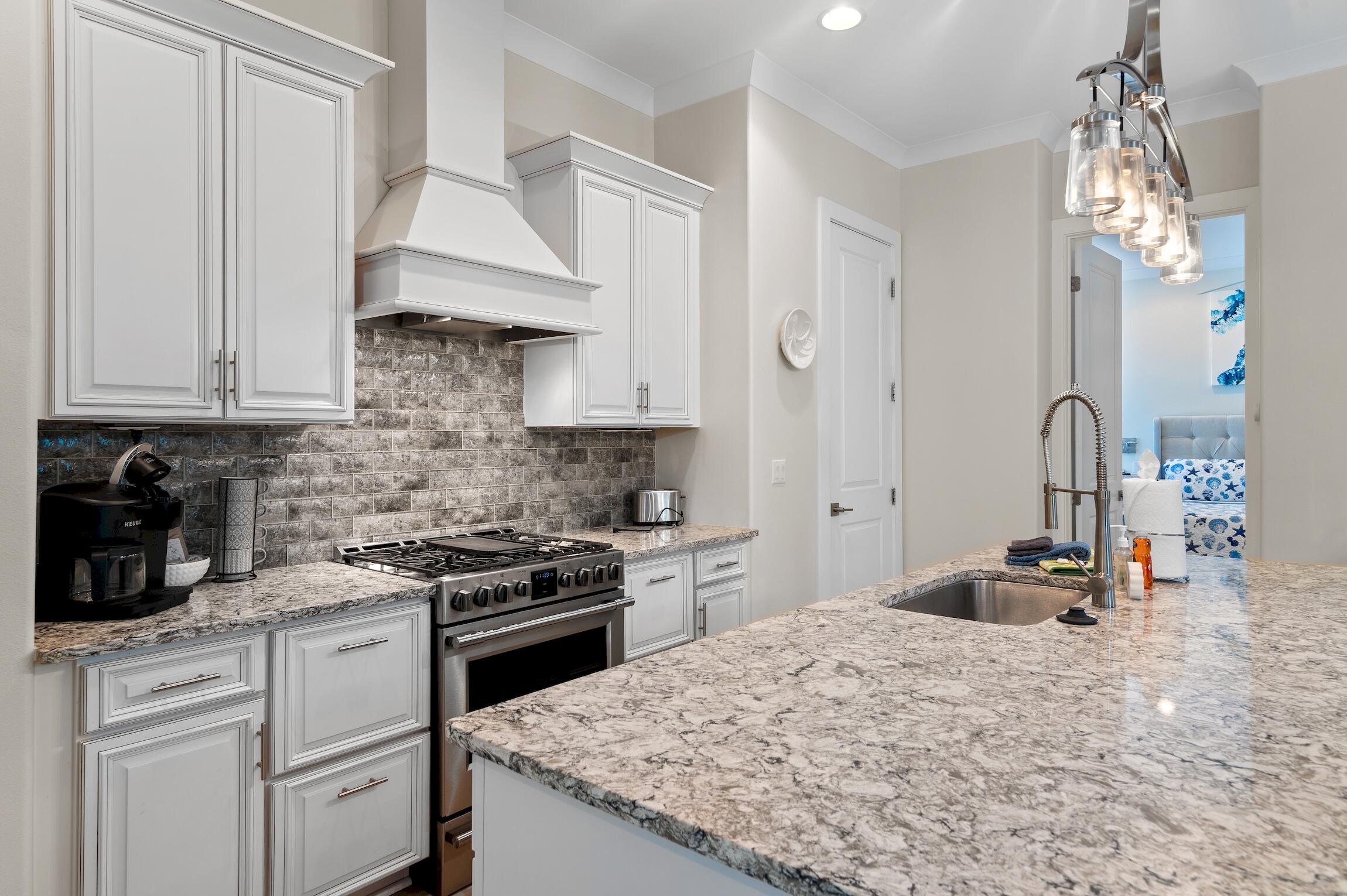4702 Seastar Vista