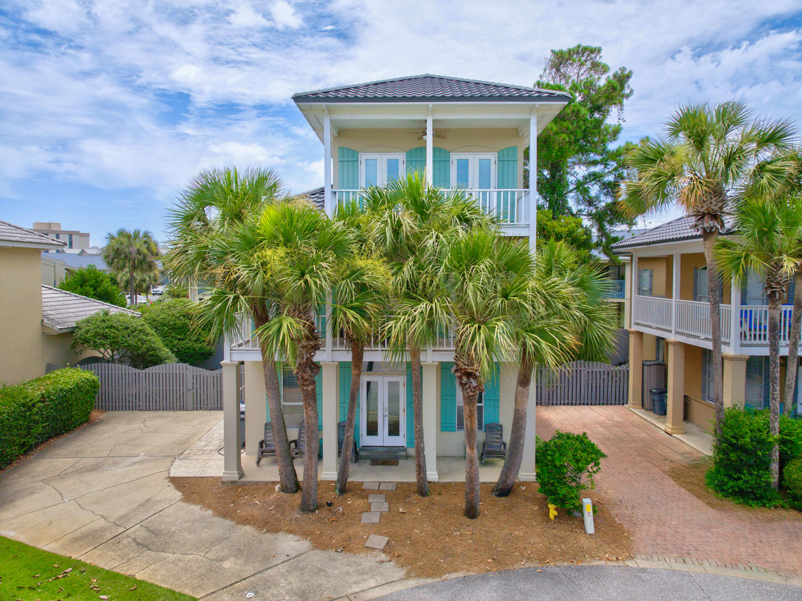 21 Garnet Cove