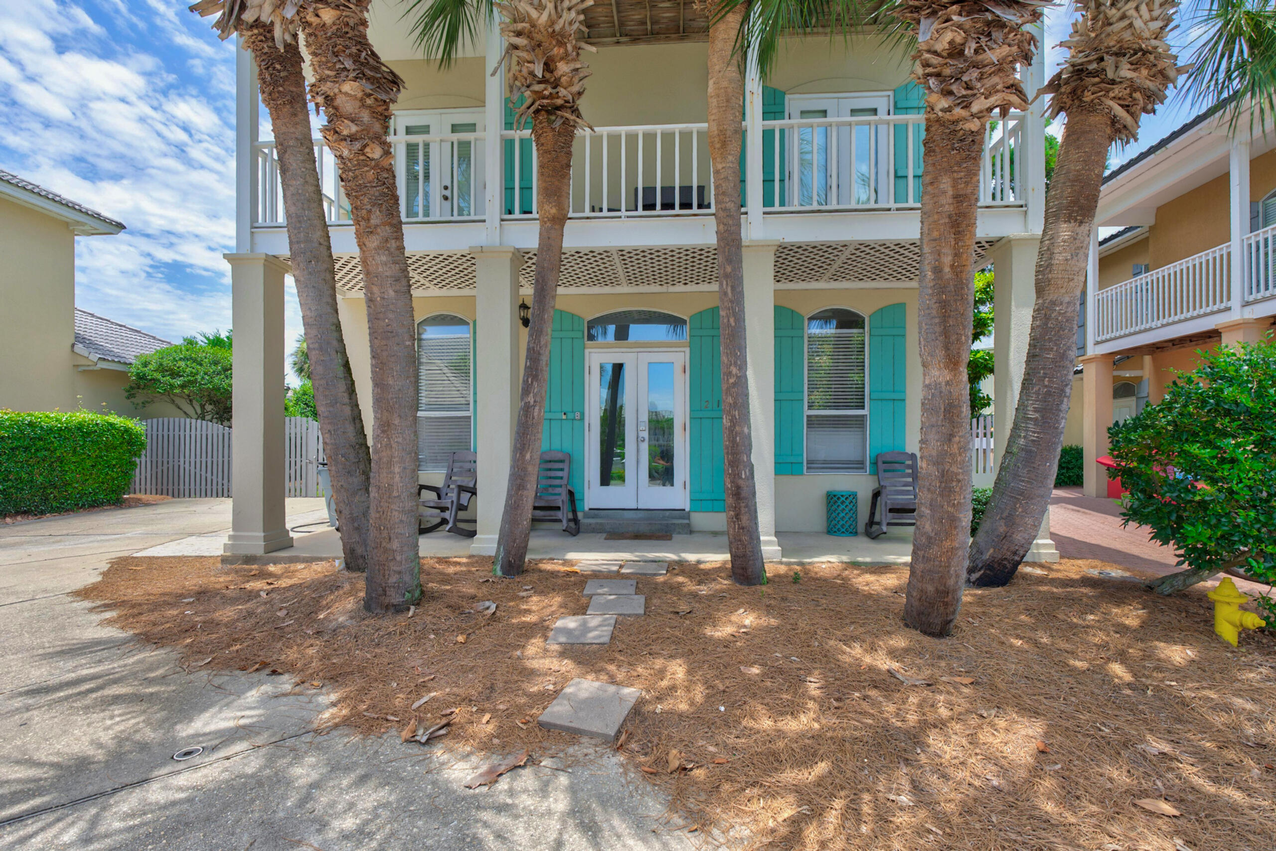 21 Garnet Cove