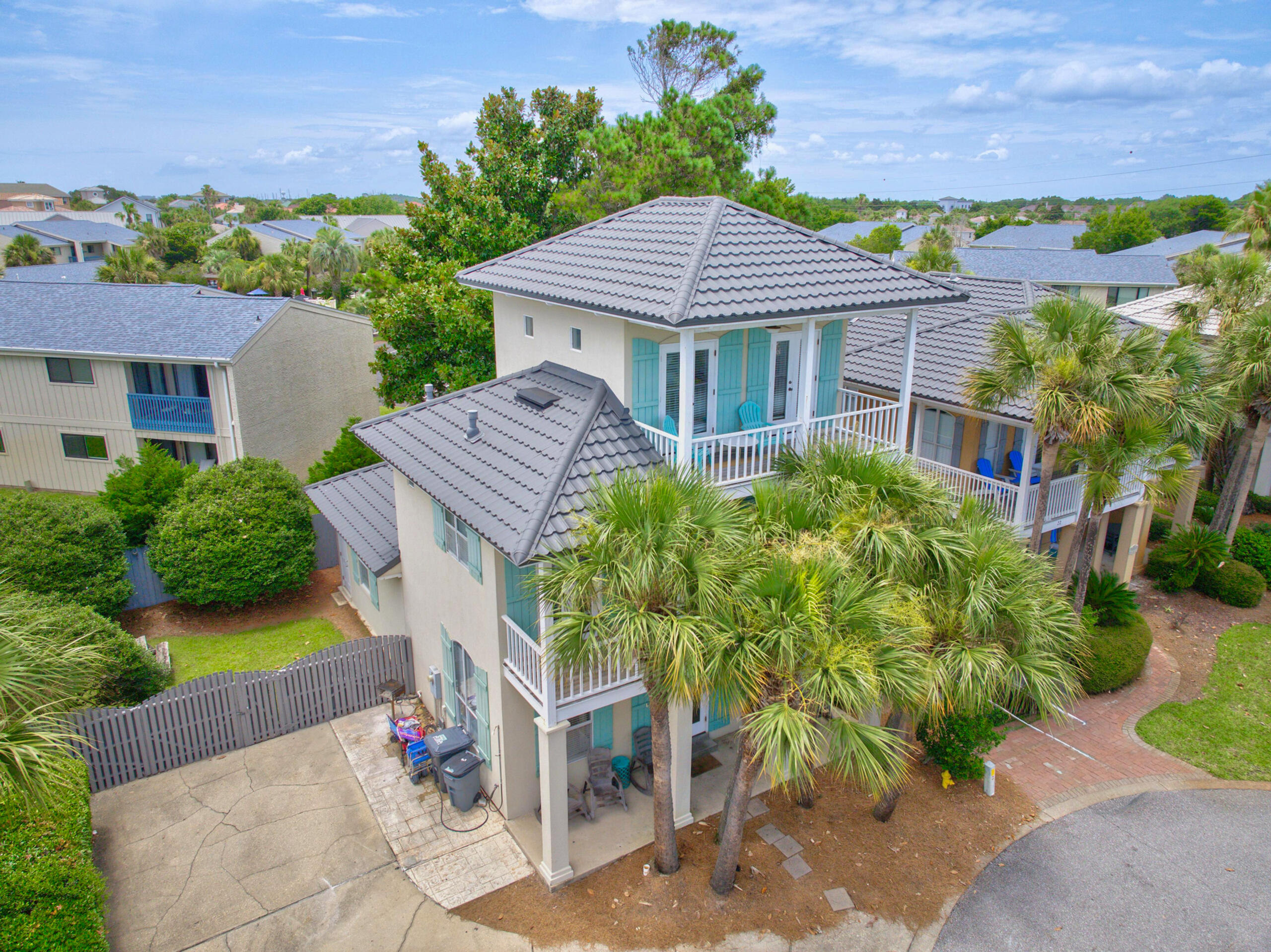 21 Garnet Cove