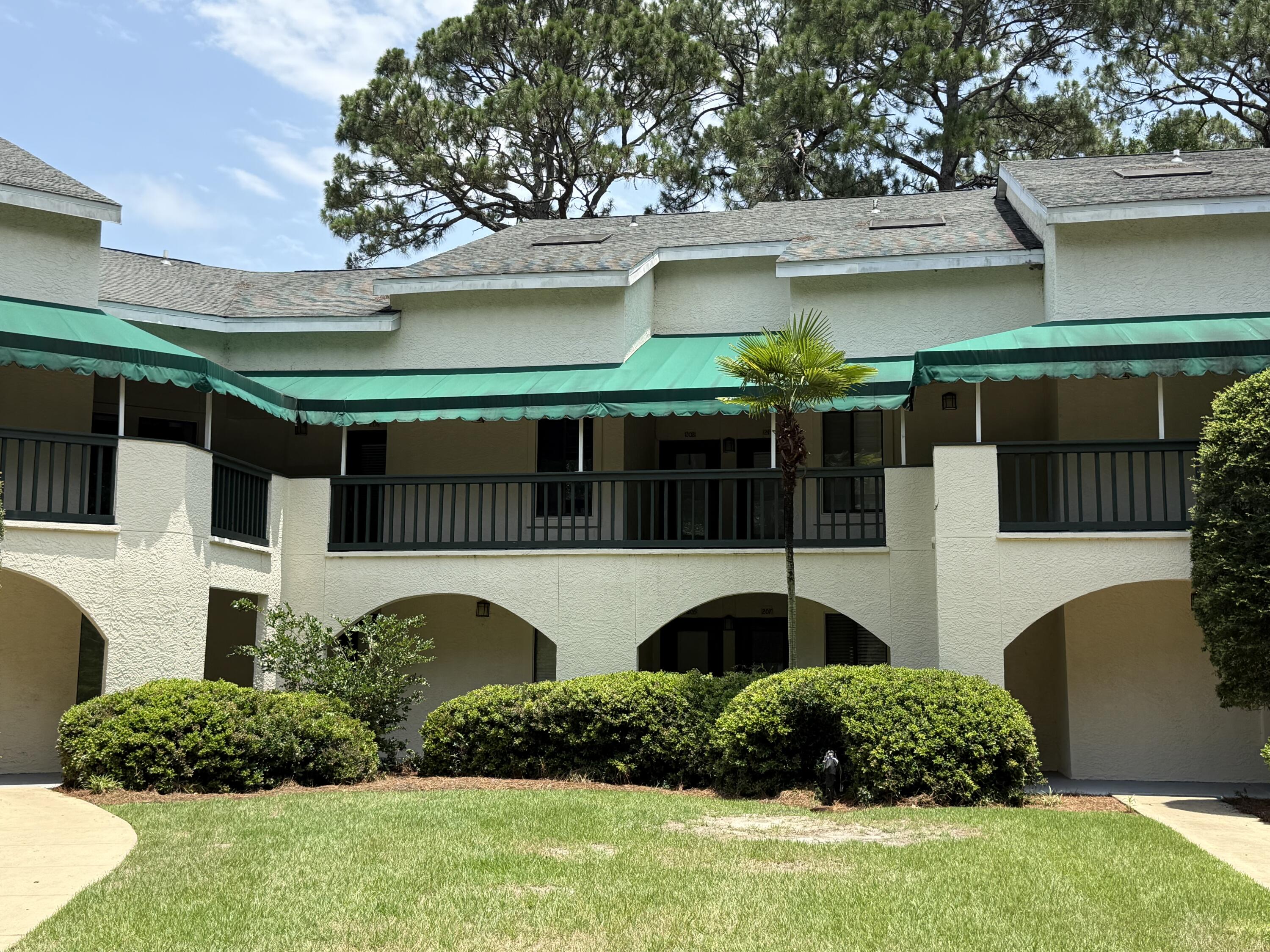 207 Southlake Court 207