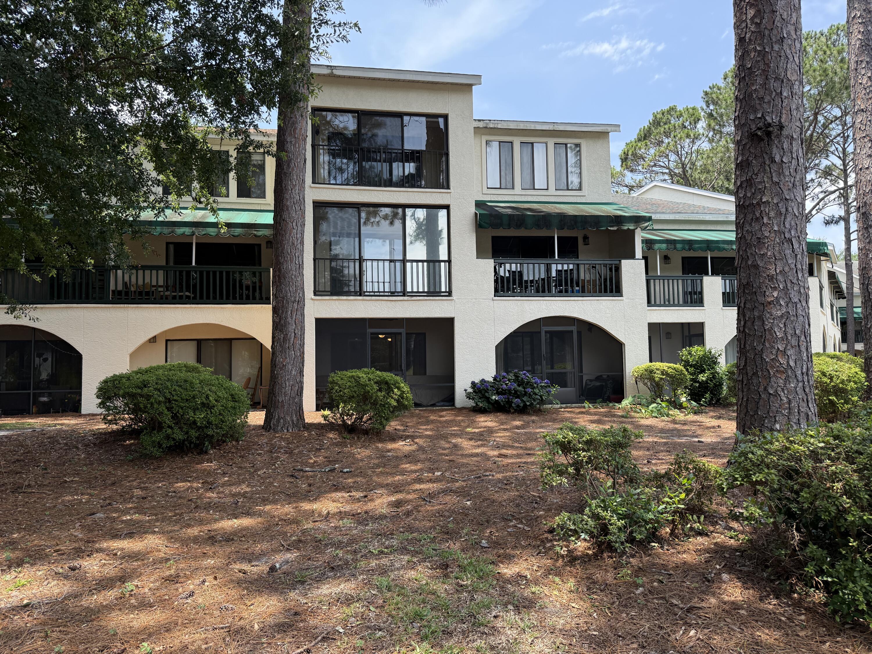 207 Southlake Court 207