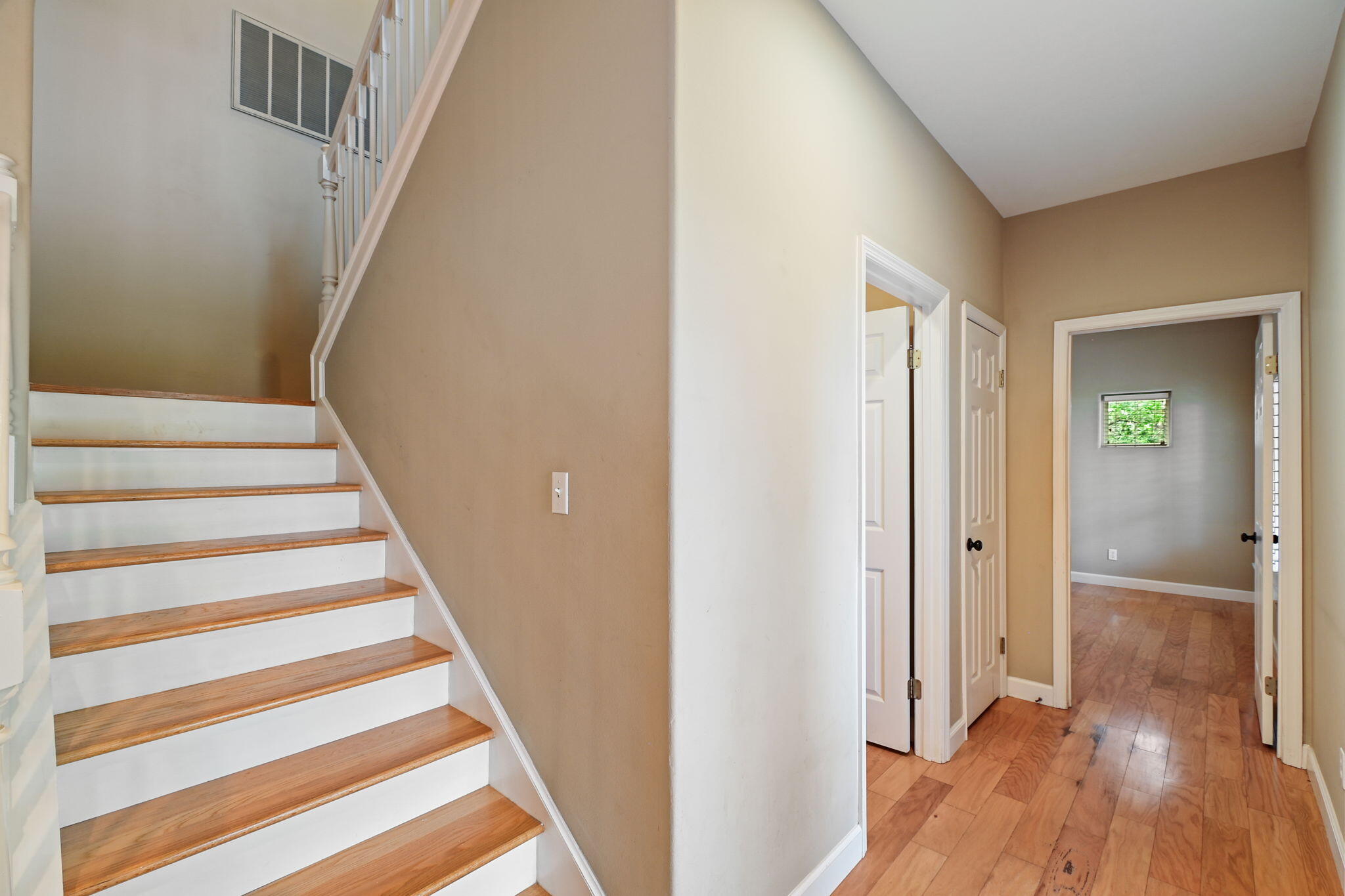 543 Shelter Cove Drive