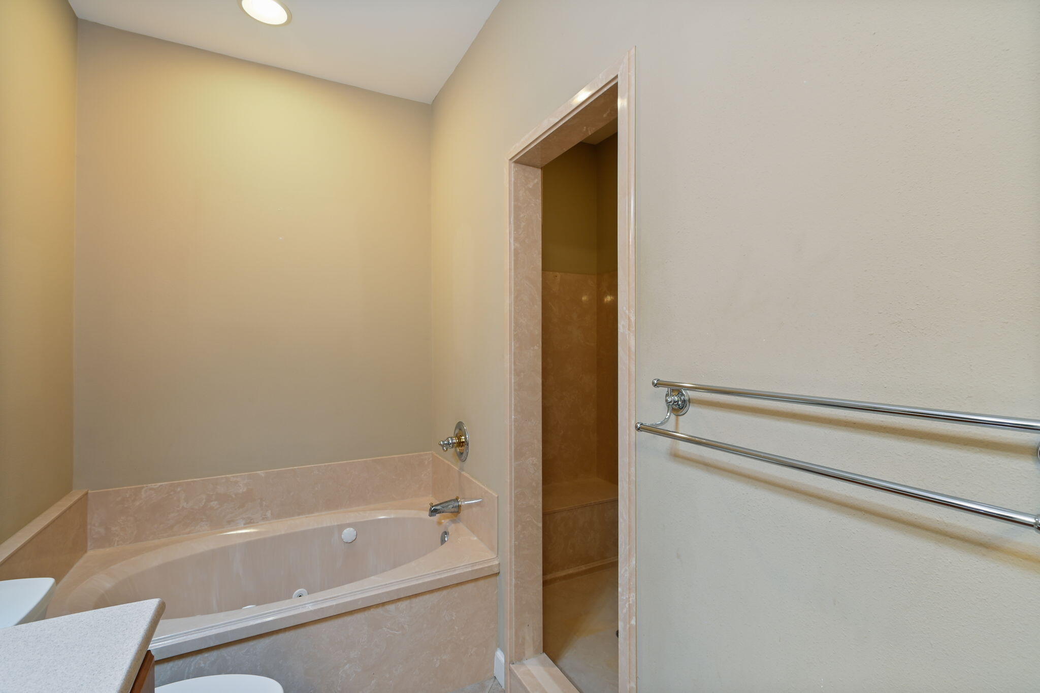 543 Shelter Cove Drive