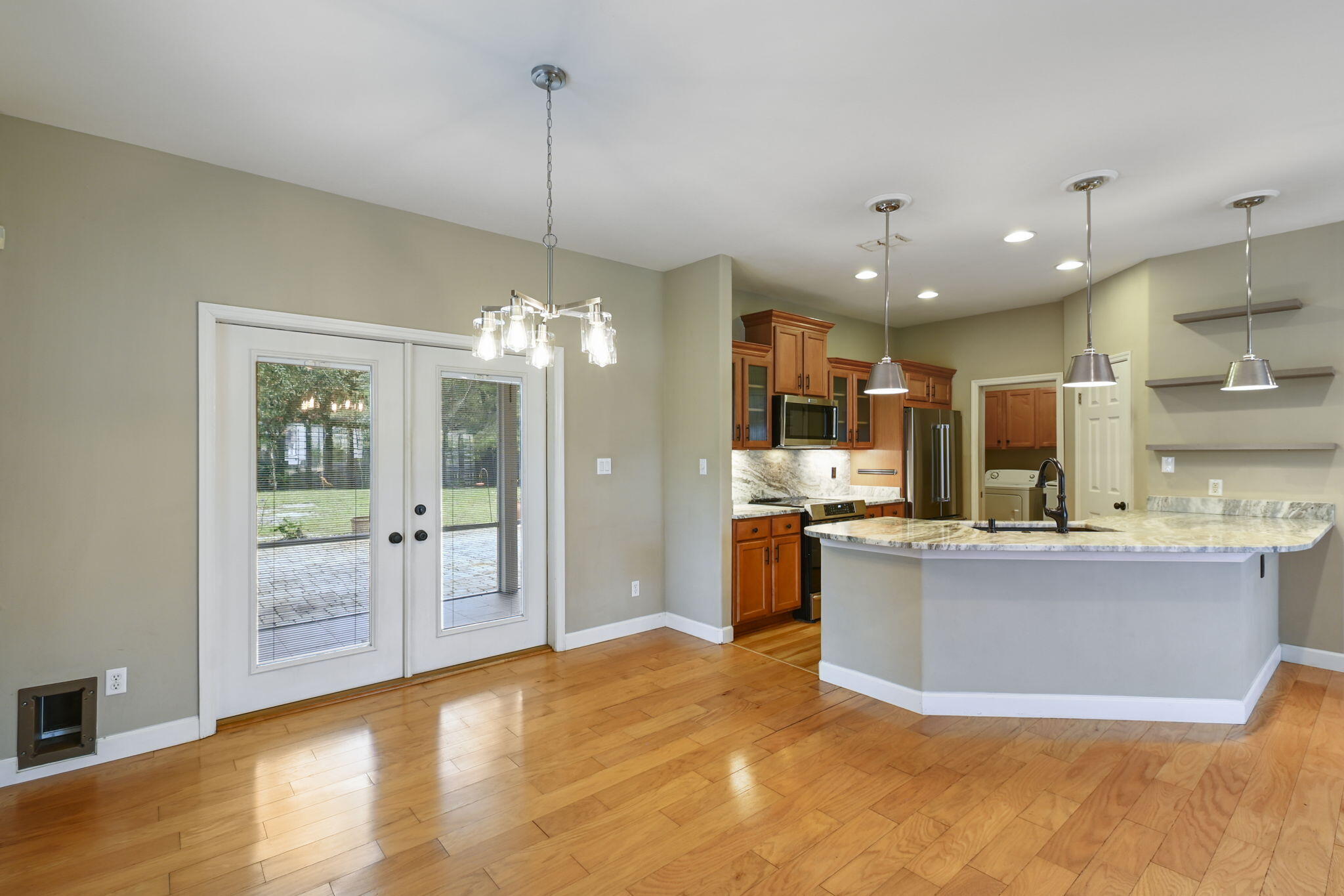 543 Shelter Cove Drive