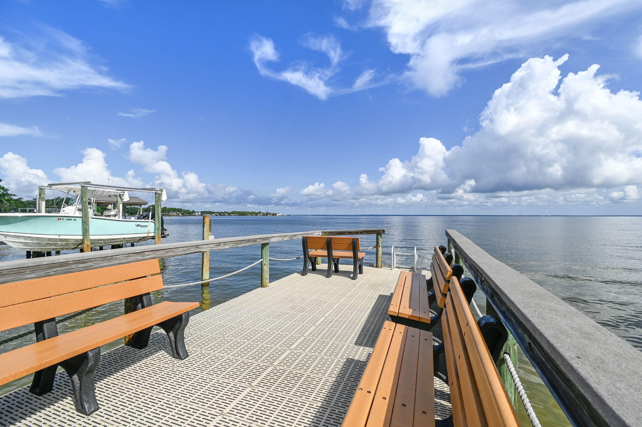543 Shelter Cove Drive