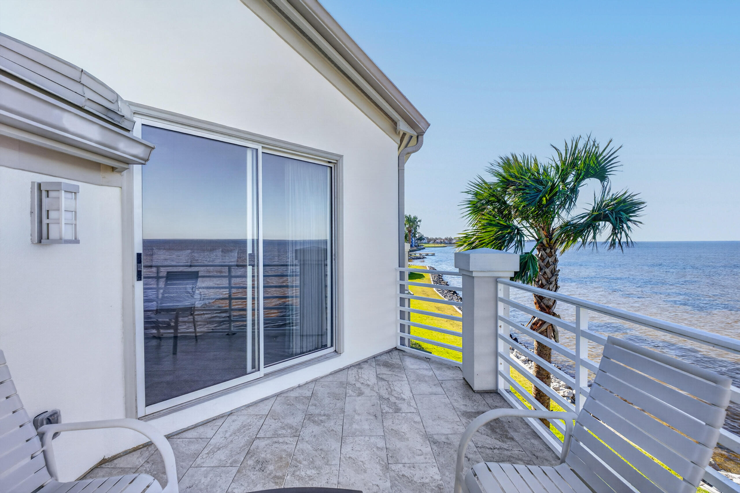 973 Northshore Drive