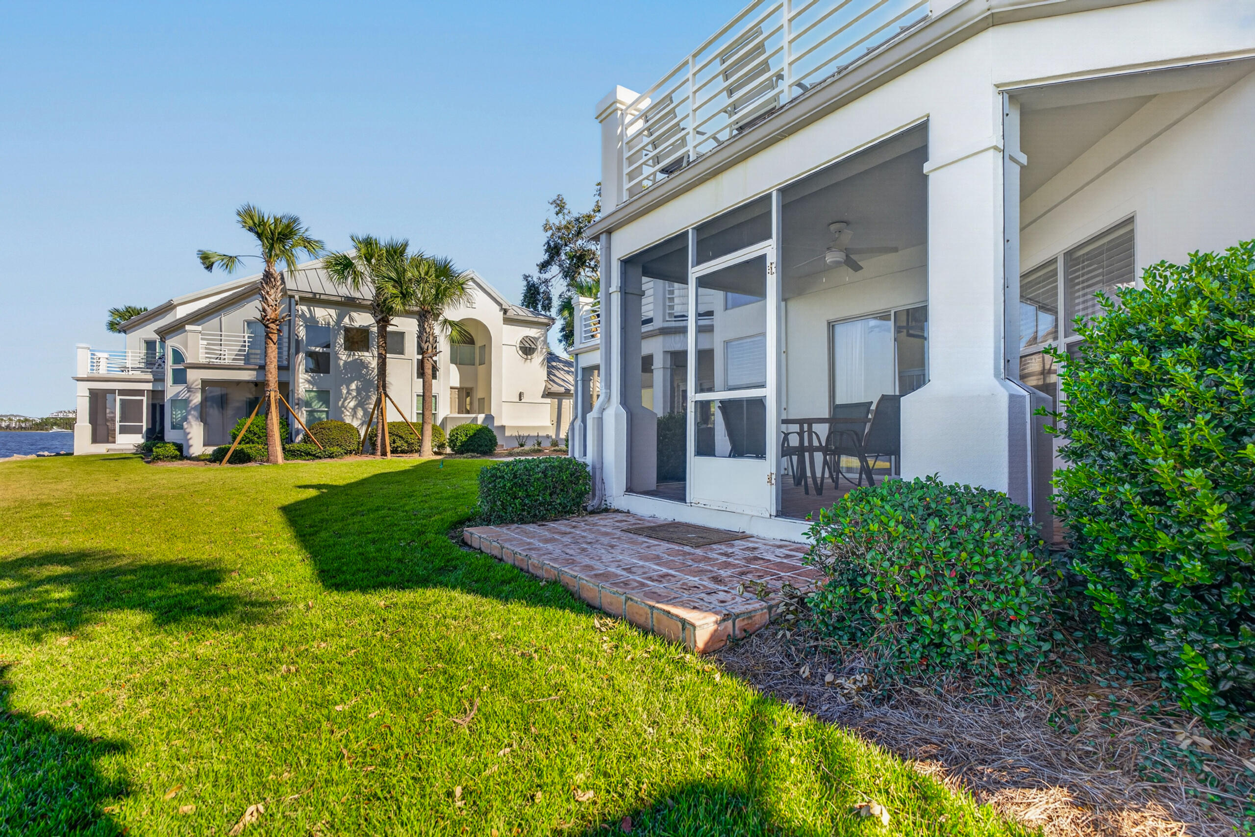 973 Northshore Drive