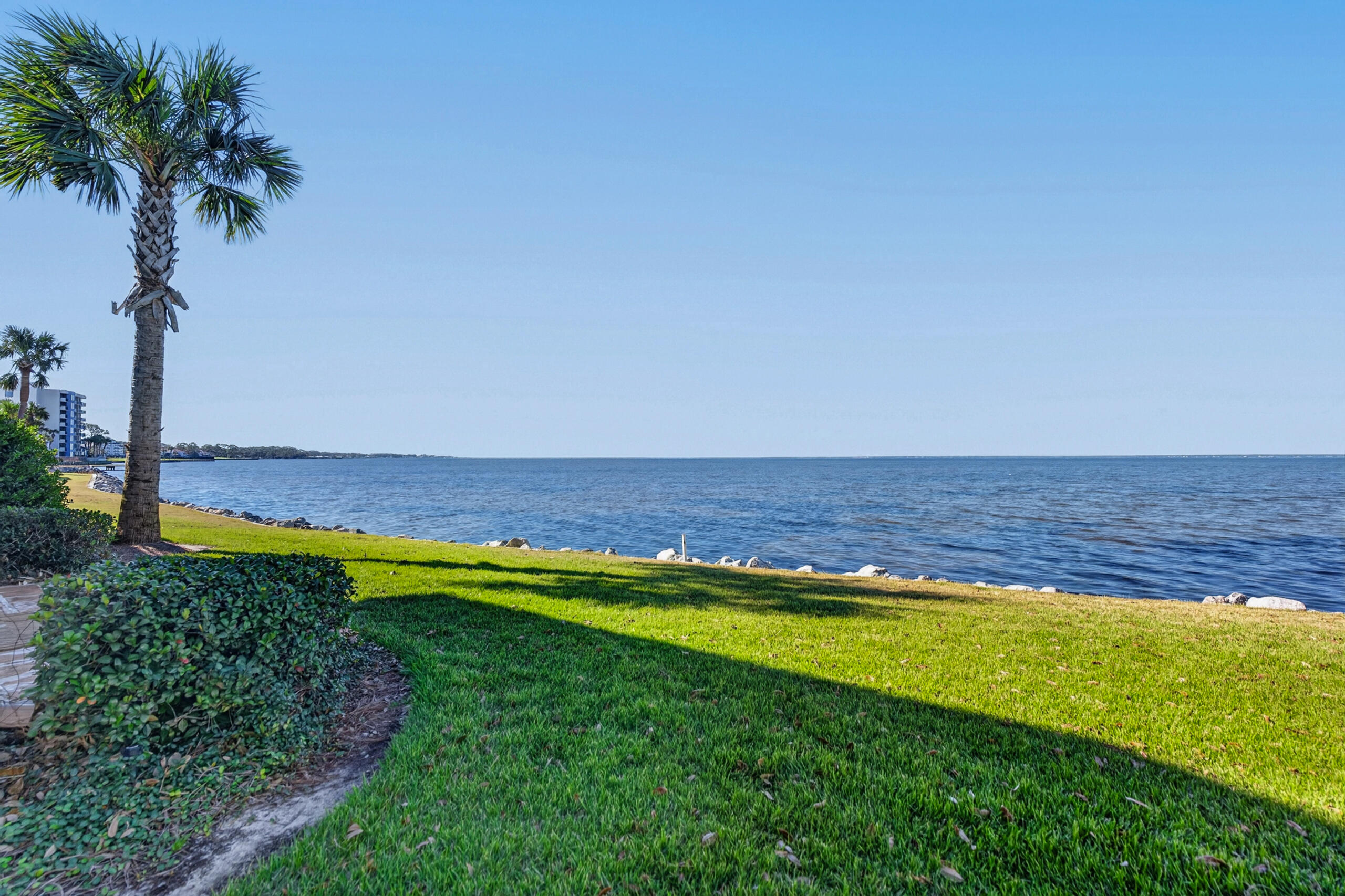 973 Northshore Drive