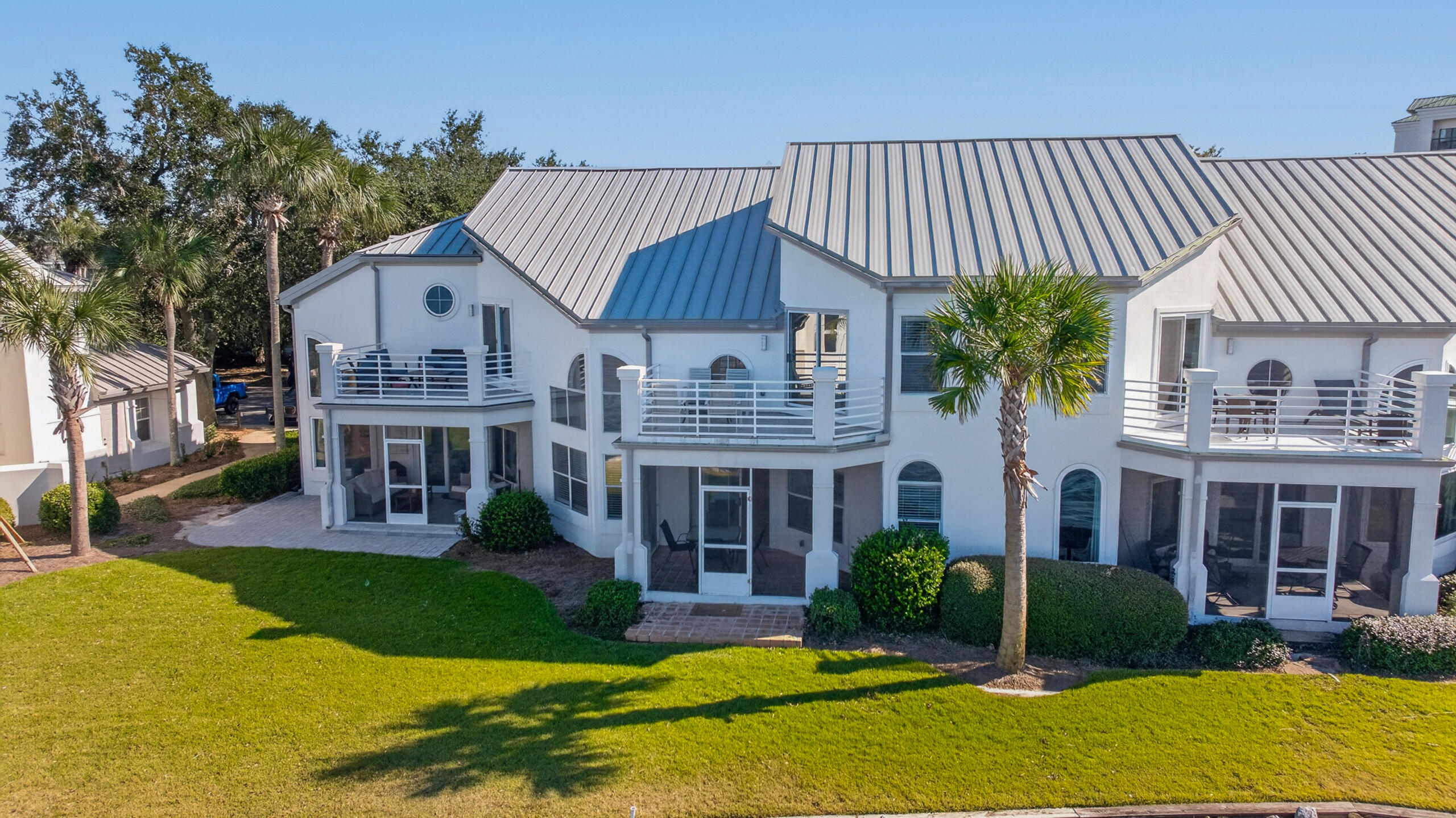 973 Northshore Drive