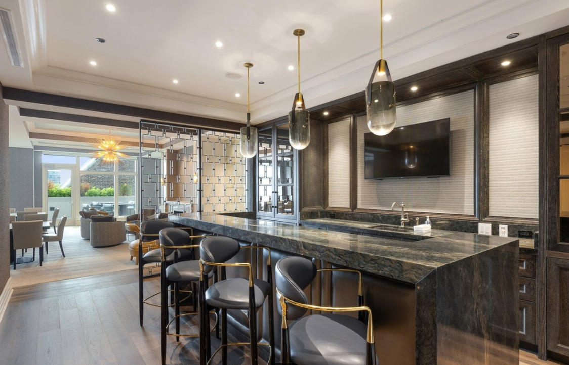 9 W Walton Street Unit: 2301