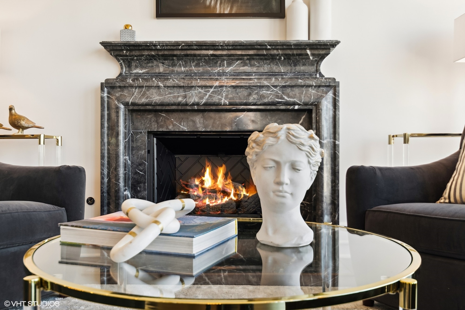 9 W Walton Street Unit: 2301