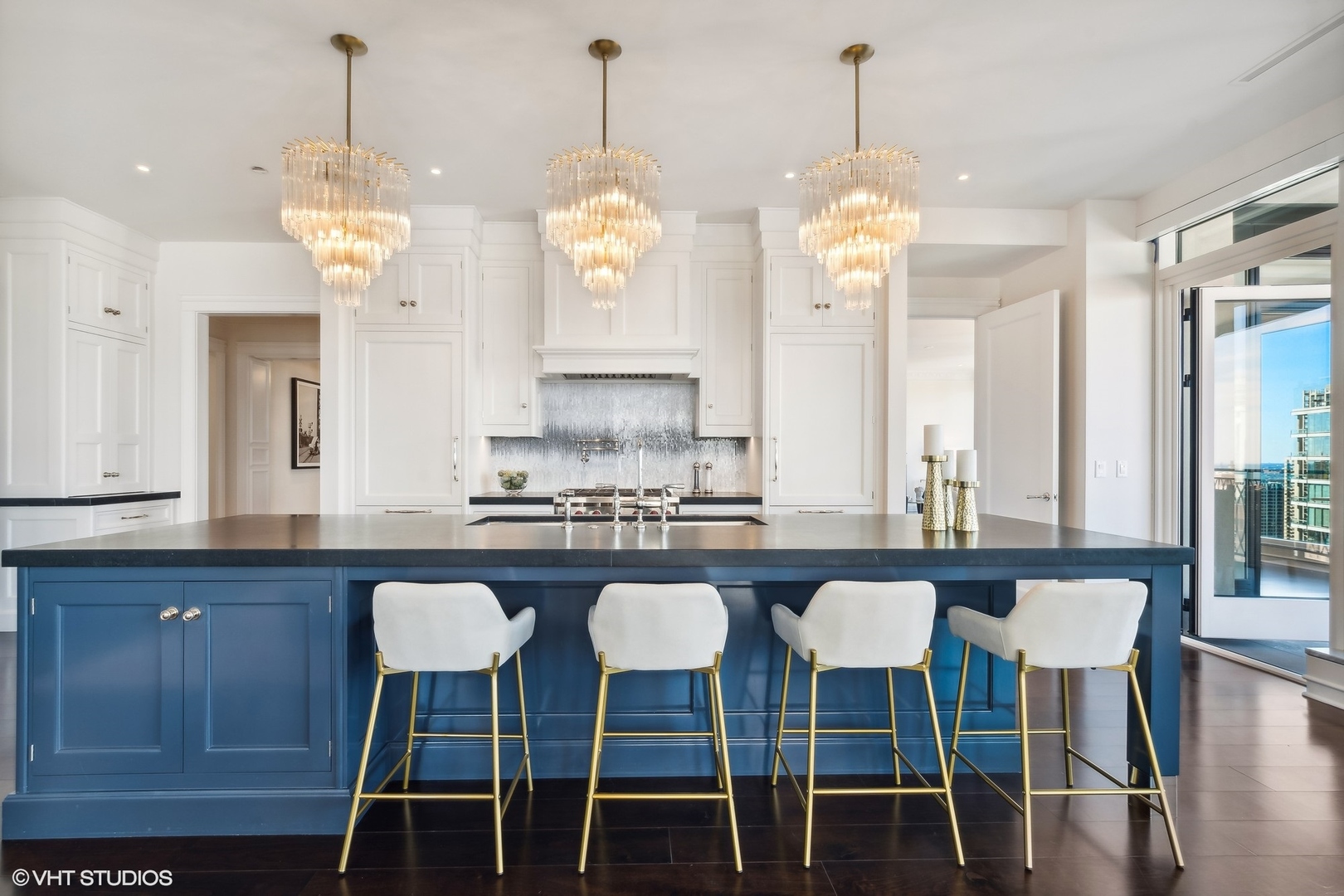 9 W Walton Street Unit: 2301