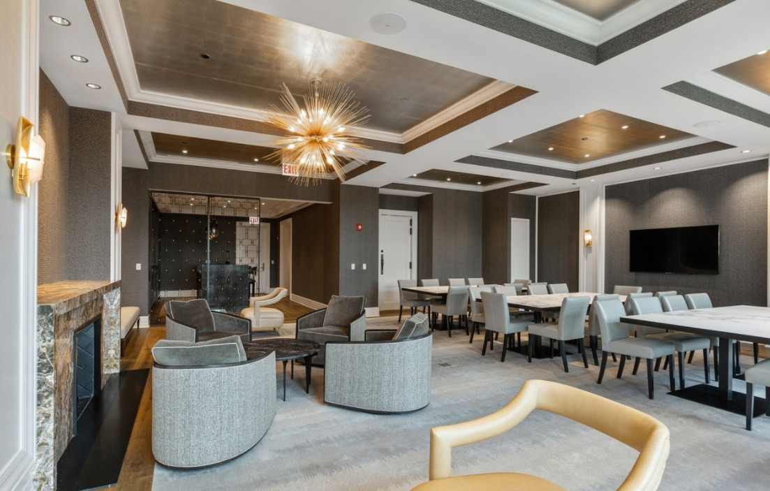 9 W Walton Street Unit: 2301