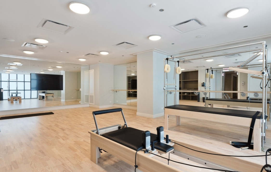 9 W Walton Street Unit: 2301