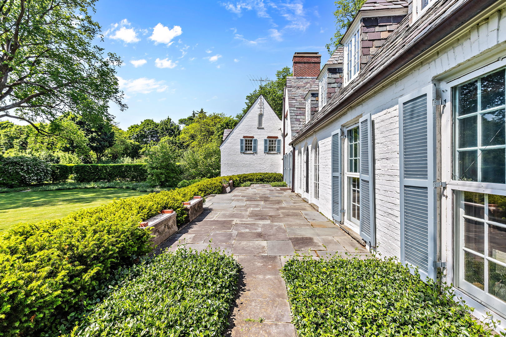 195 E Onwentsia Road