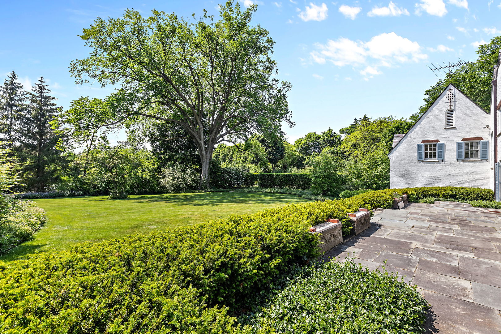 195 E Onwentsia Road