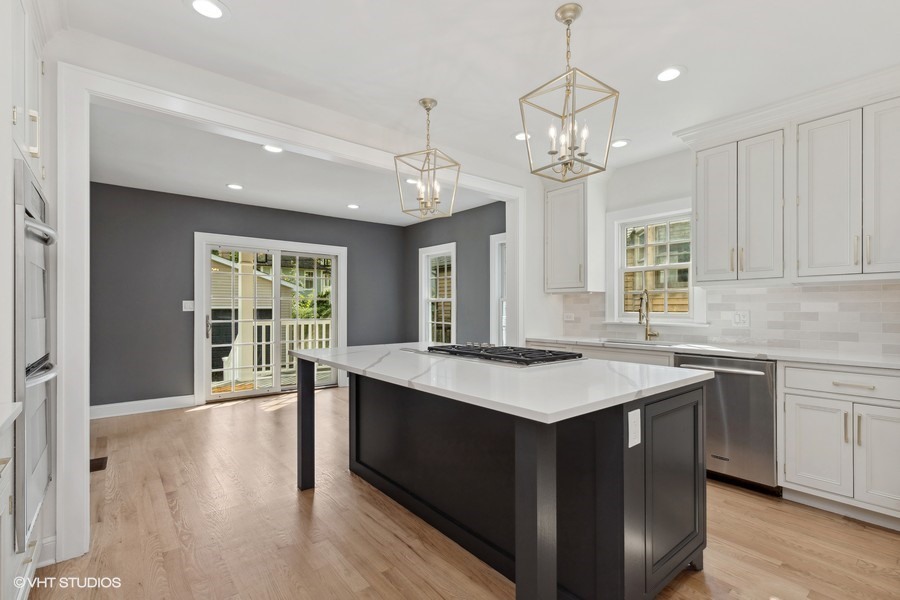 215 E Scranton Avenue