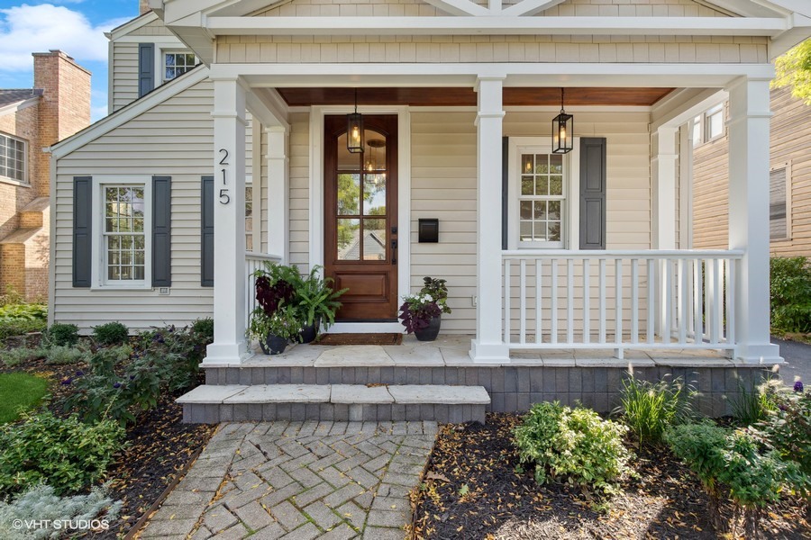 215 E Scranton Avenue