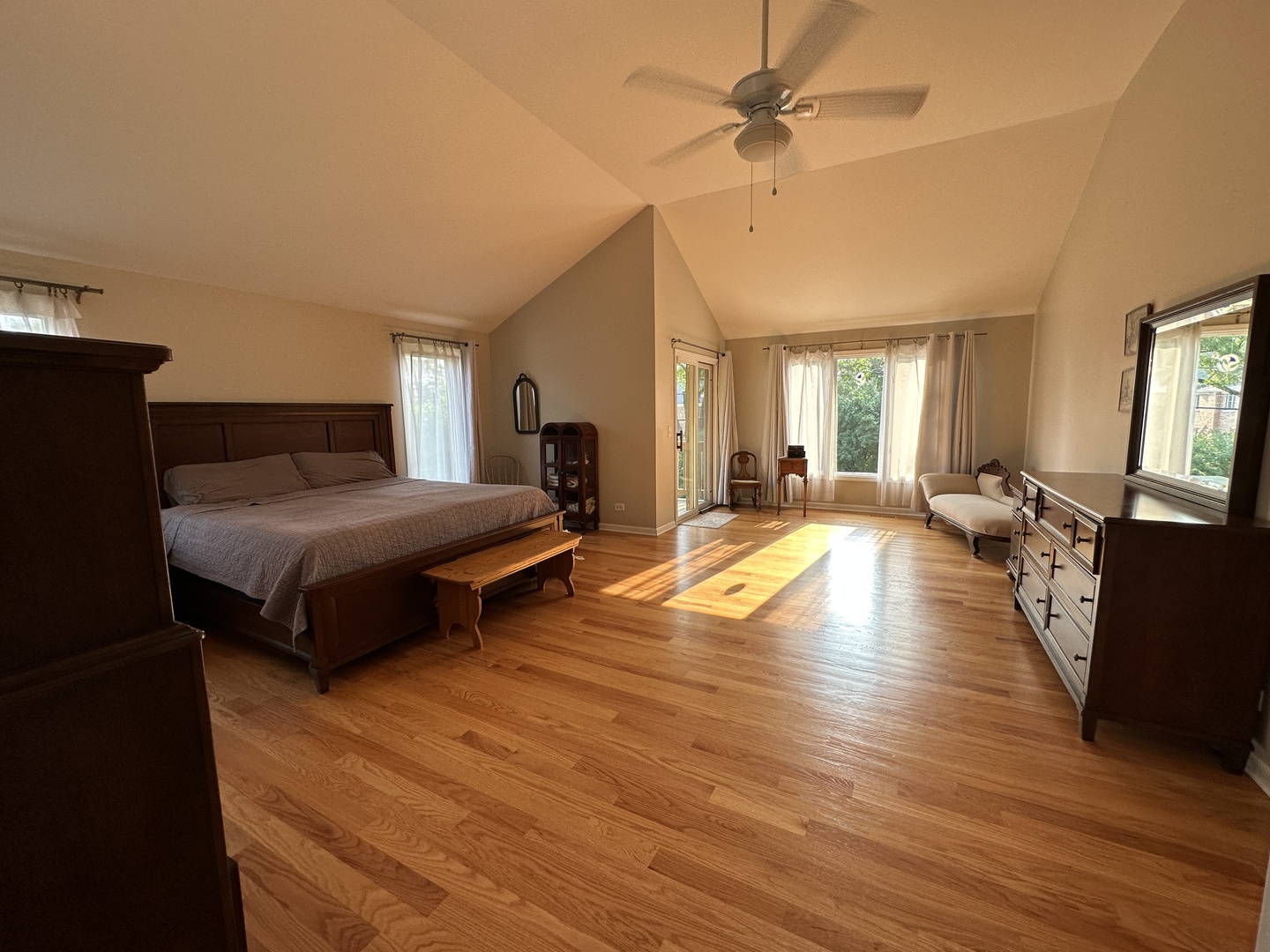 4814 Woodland Avenue