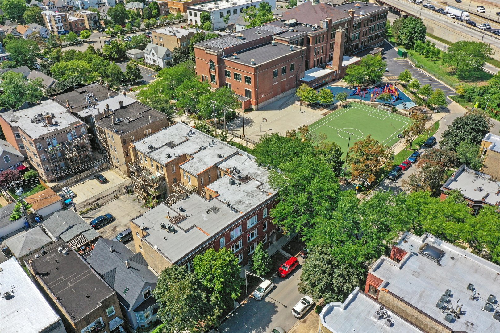 2648 N Washtenaw Avenue Unit: 3